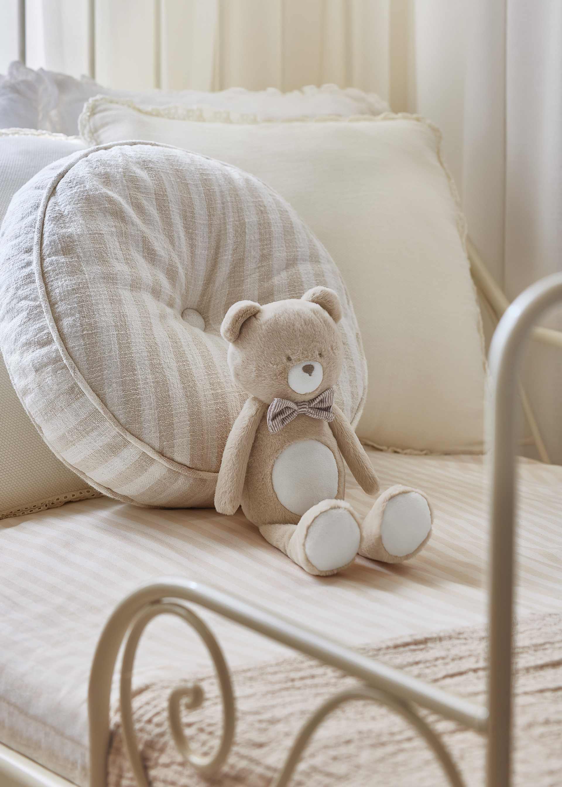 Peluche bébé