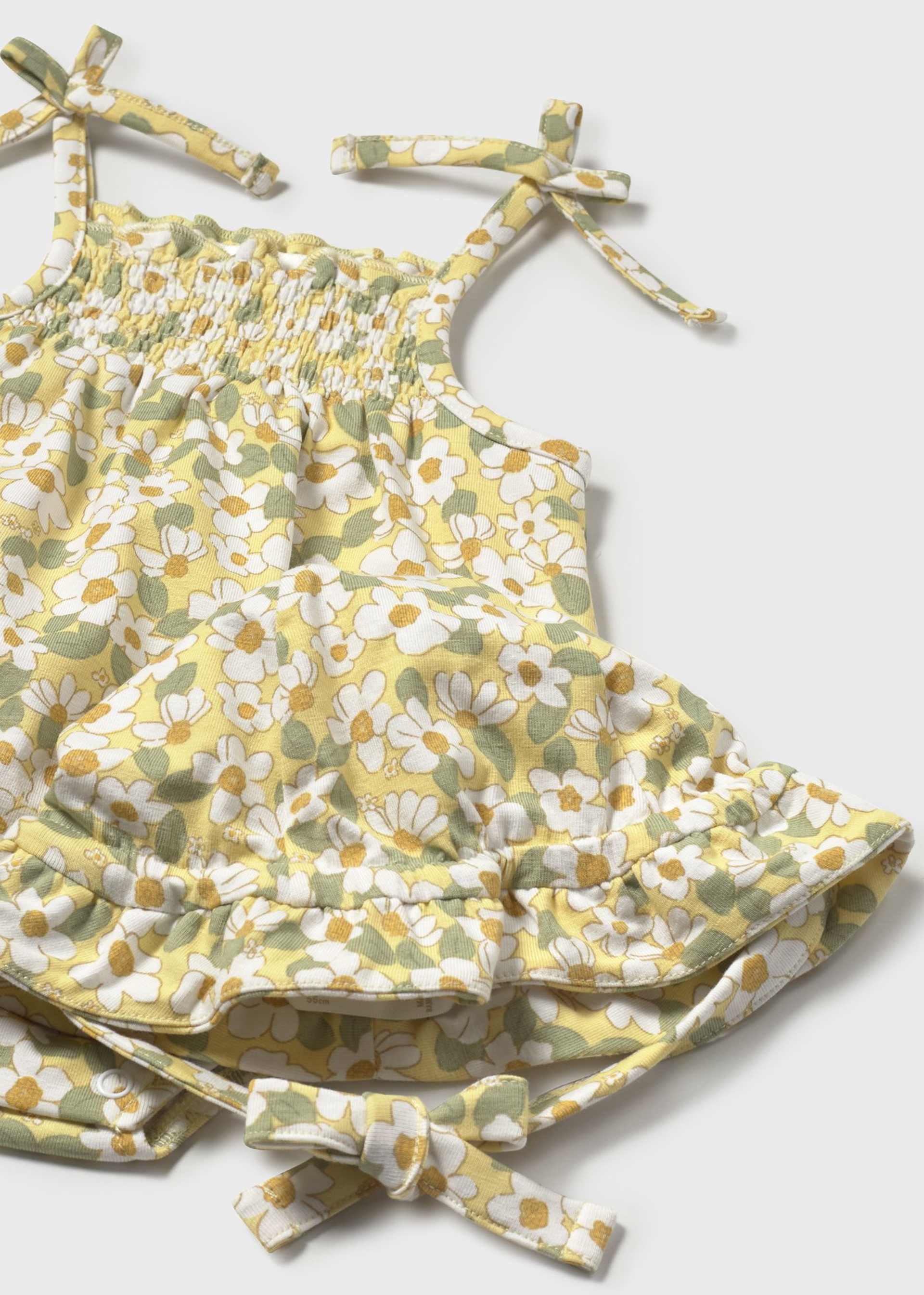 Pelele con gorro florecitas recién nacida Pelele con gorro florecitas recién nacida