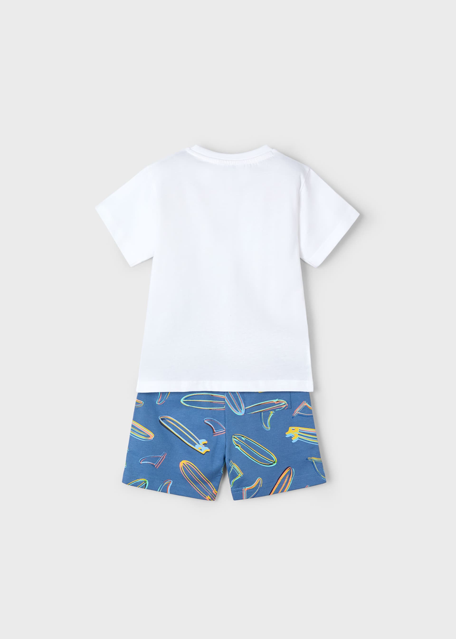 Conjunto bermudas e t-shirt verão menino Conjunto bermudas e t-shirt verão menino