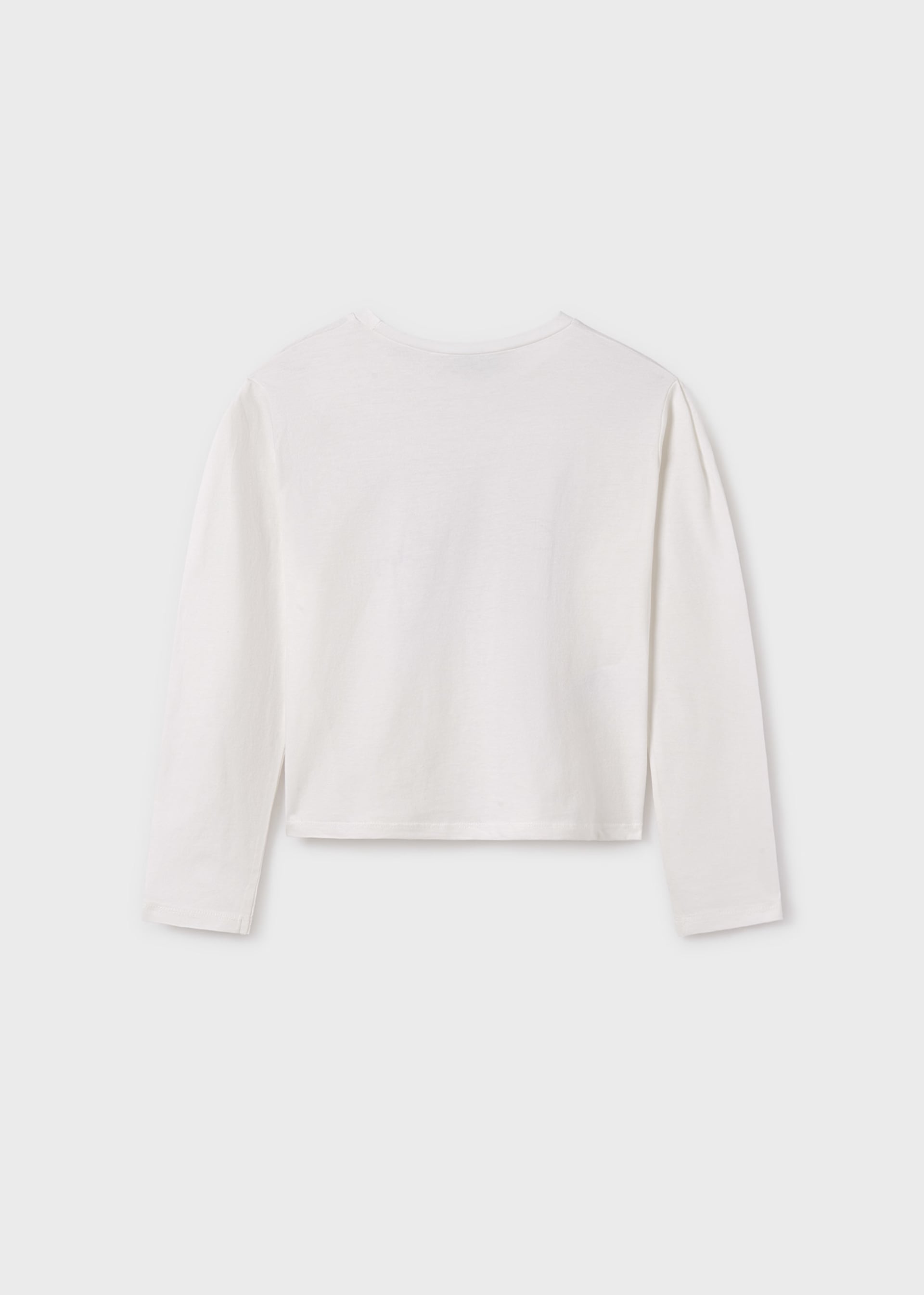 Girl long sleeved graphic t-shirt Girl long sleeved graphic t-shirt