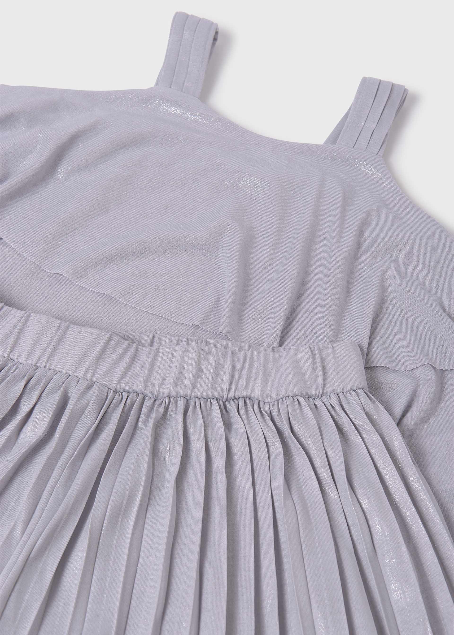 Girl trousers and pleated top set