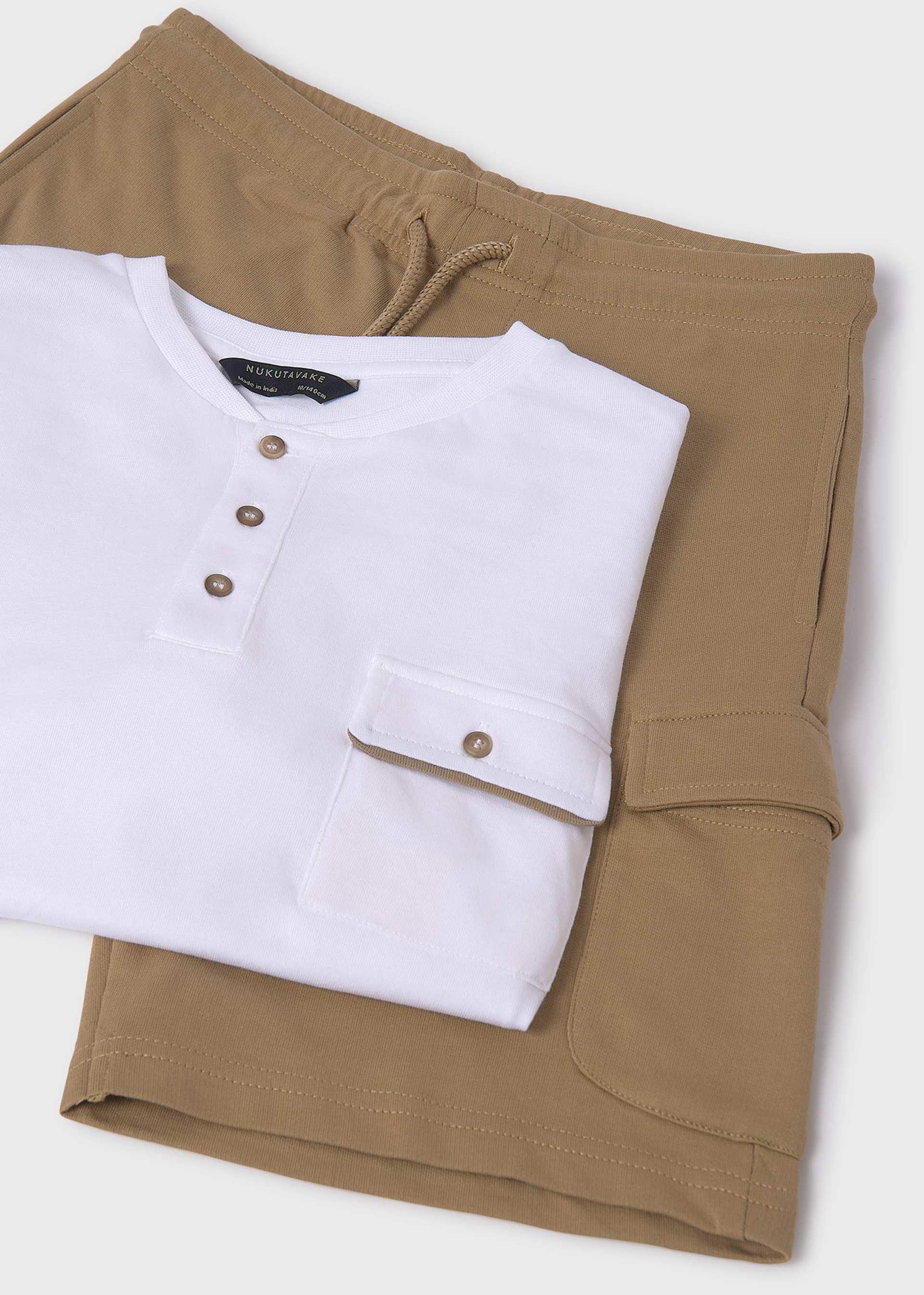 Komplet bermudy z koszulką dla chłopca