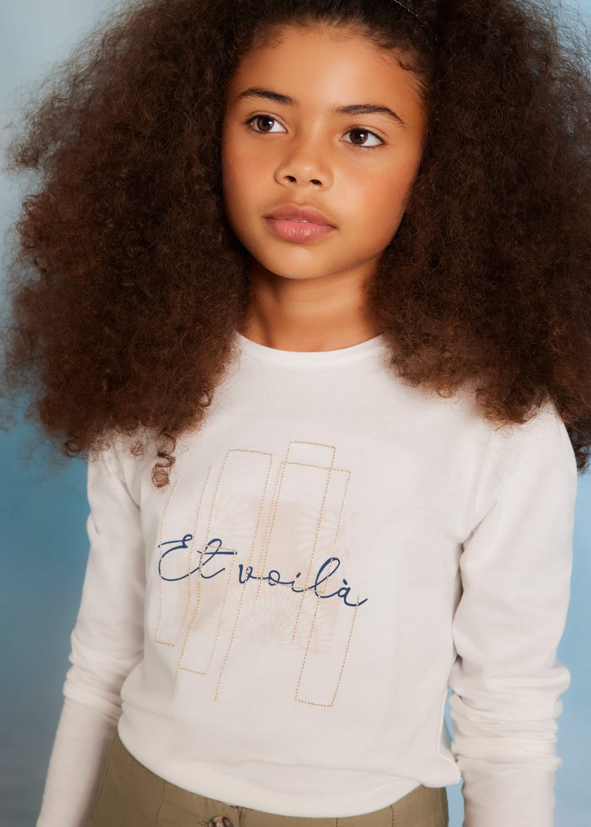 Girl long sleeved graphic t-shirt Girl long sleeved graphic t-shirt