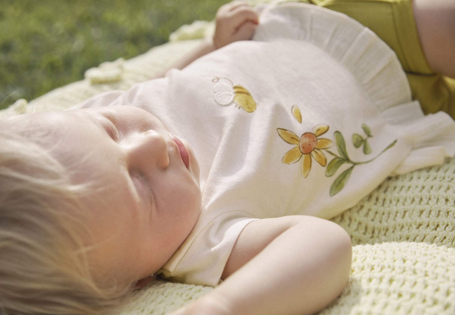 Newborn girl 4 piece print set