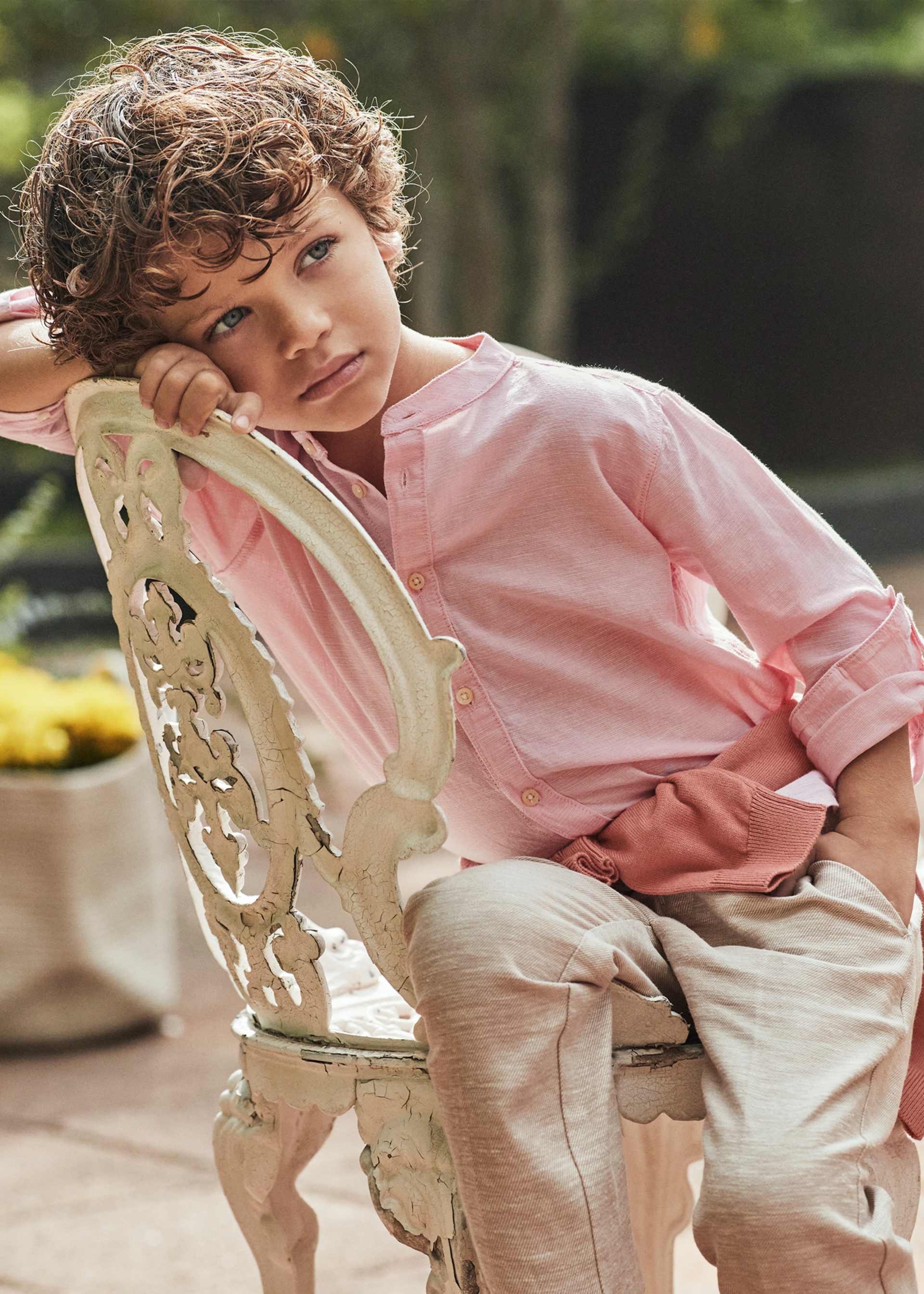 Boy long sleeved mao collar linen shirt