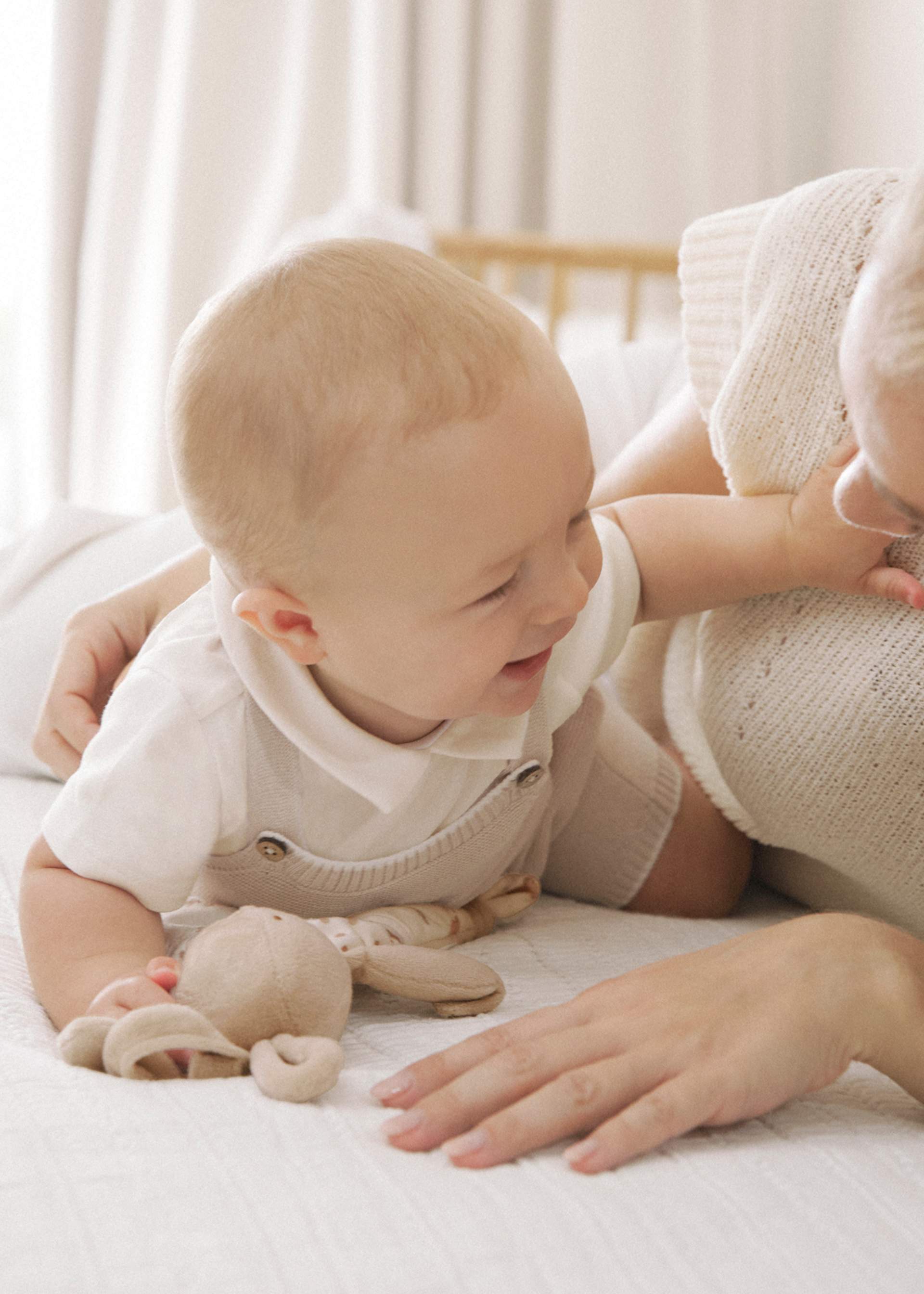 Conjunto peto tricot y playera recién nacido Conjunto peto tricot y playera recién nacido