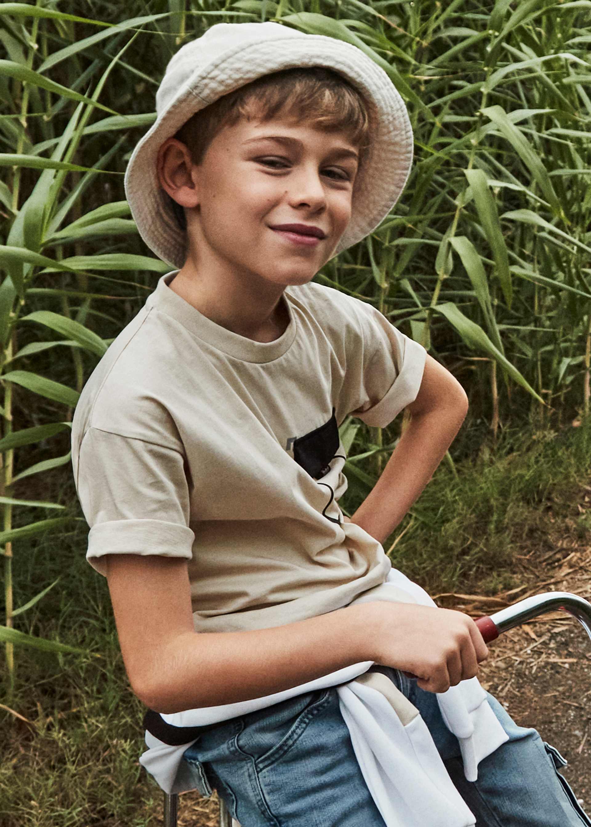 Boy contrast pocket t-shirt Boy contrast pocket t-shirt