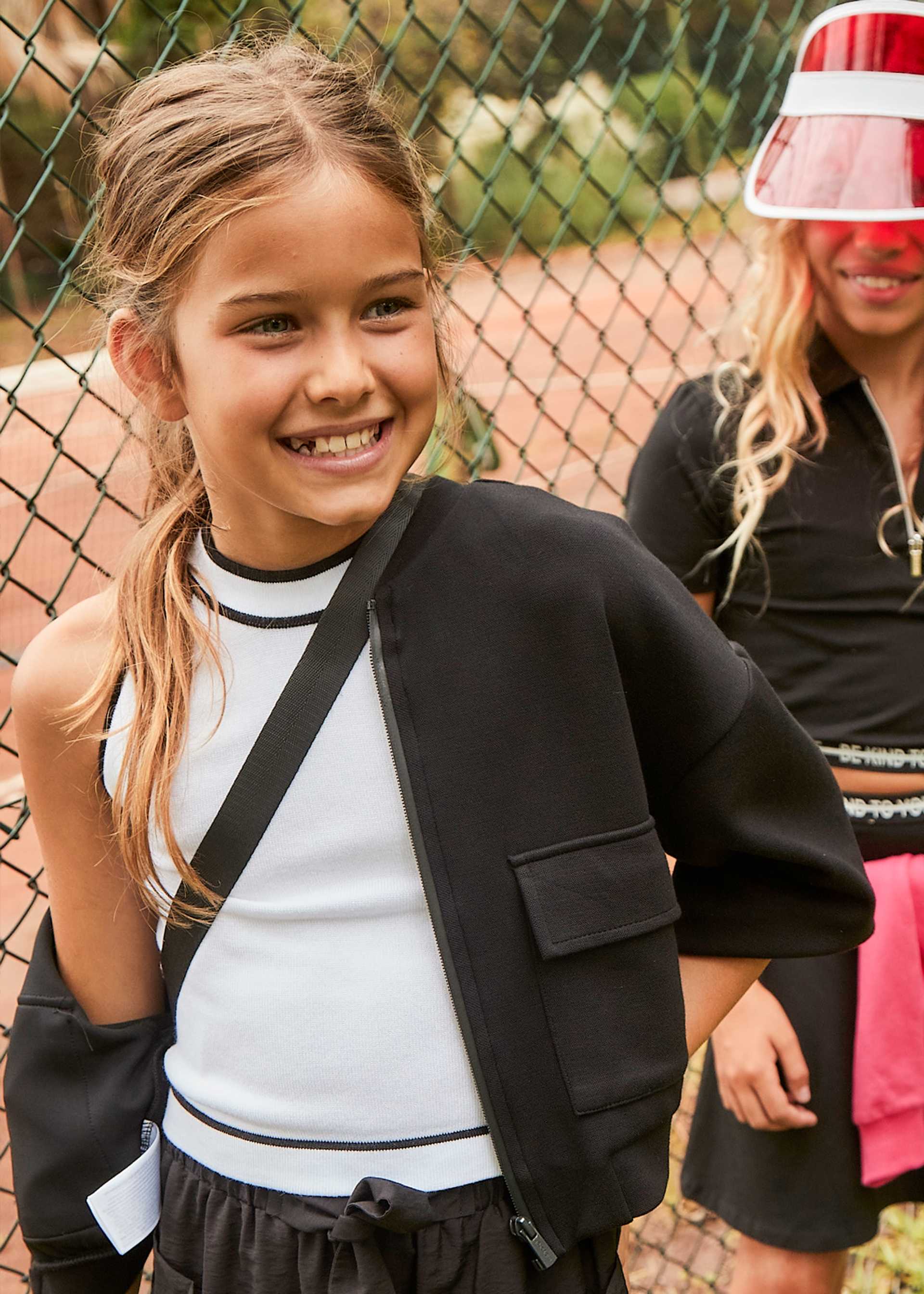 Суичър с цип и джобове за момиче