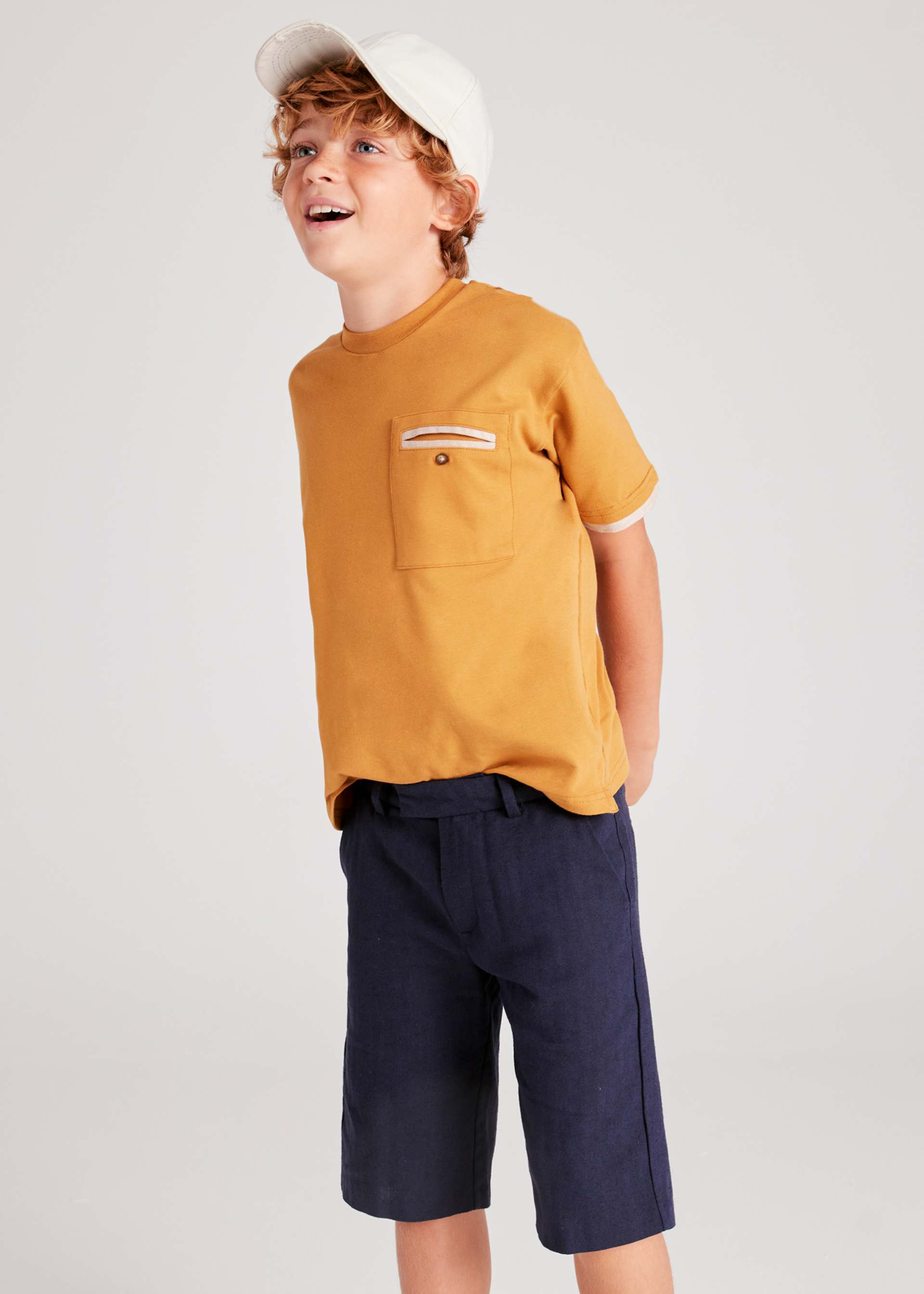 Boy tailored linen shorts