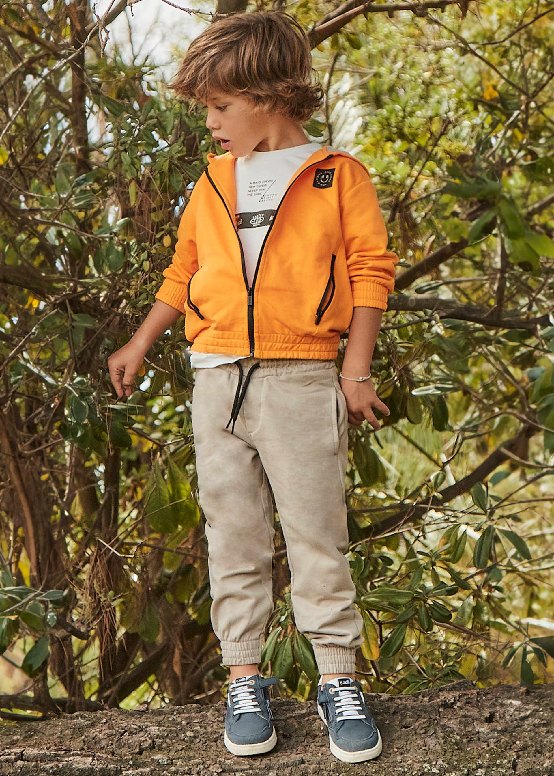 Boy skateboard print tracksuit set Boy skateboard print tracksuit set