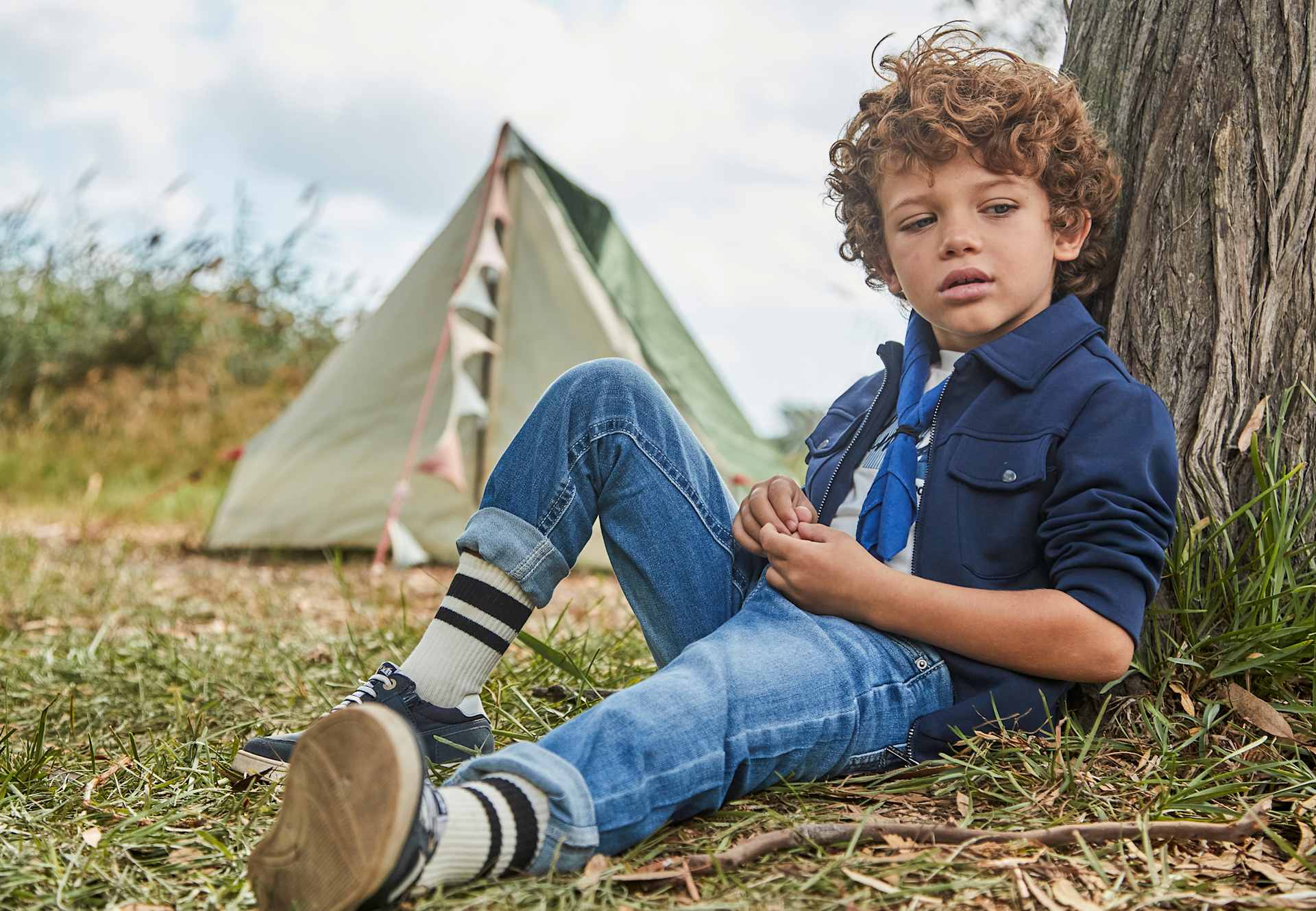 Pantalon en denim ajusté basique garçon Pantalon en denim ajusté basique garçon