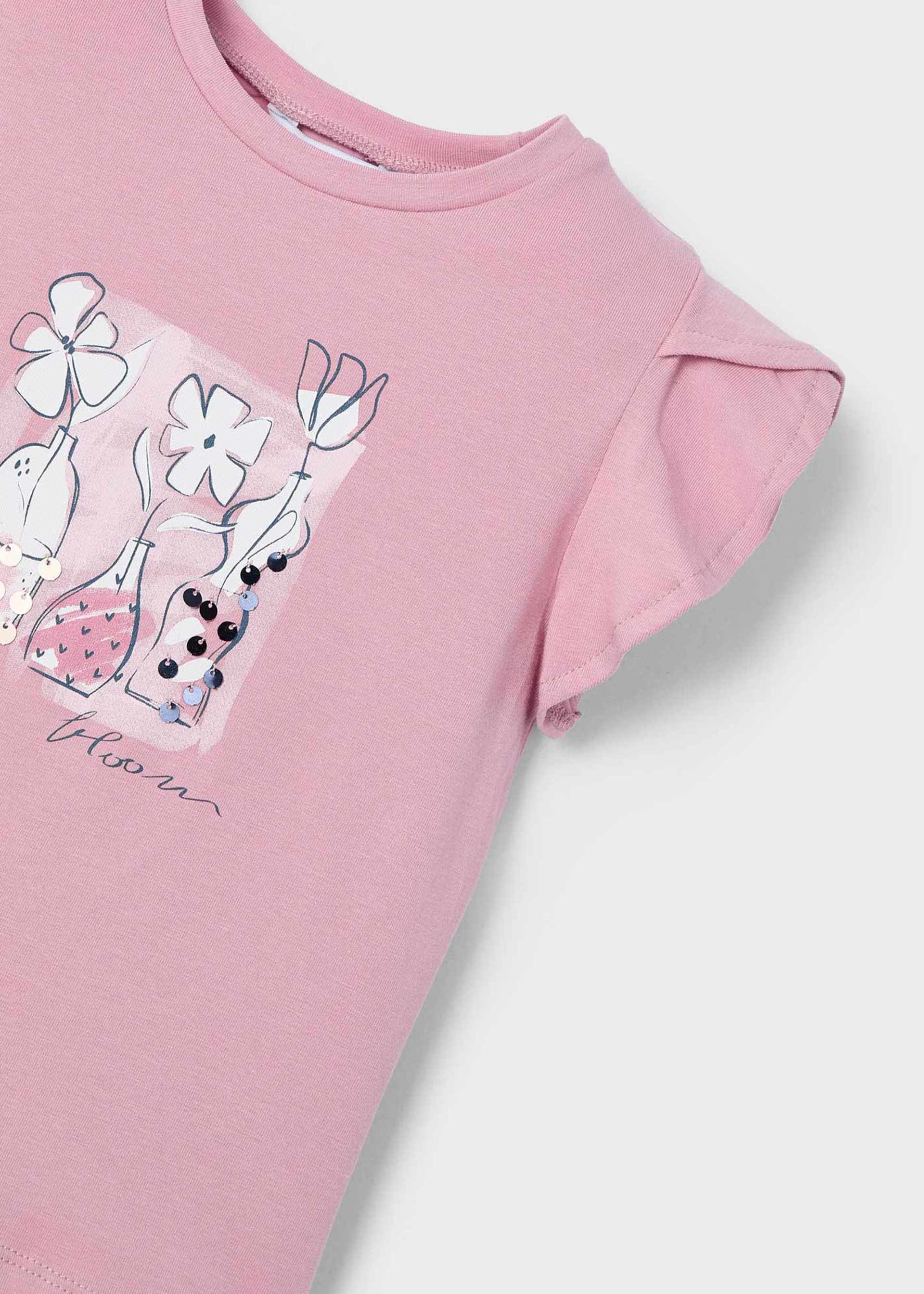 Girl applique t-shirt Girl applique t-shirt