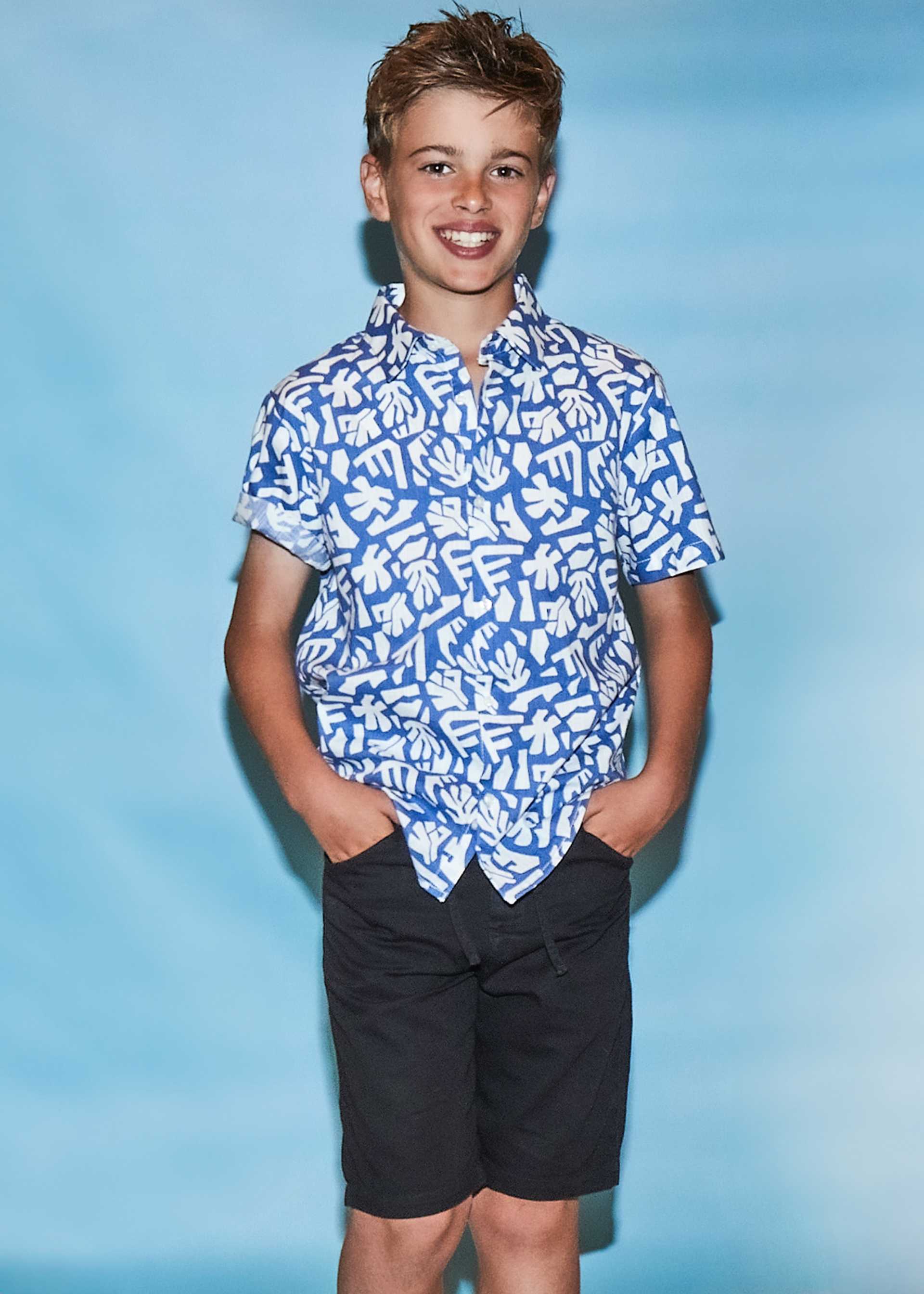 Boy wide fit chino shorts Boy wide fit chino shorts