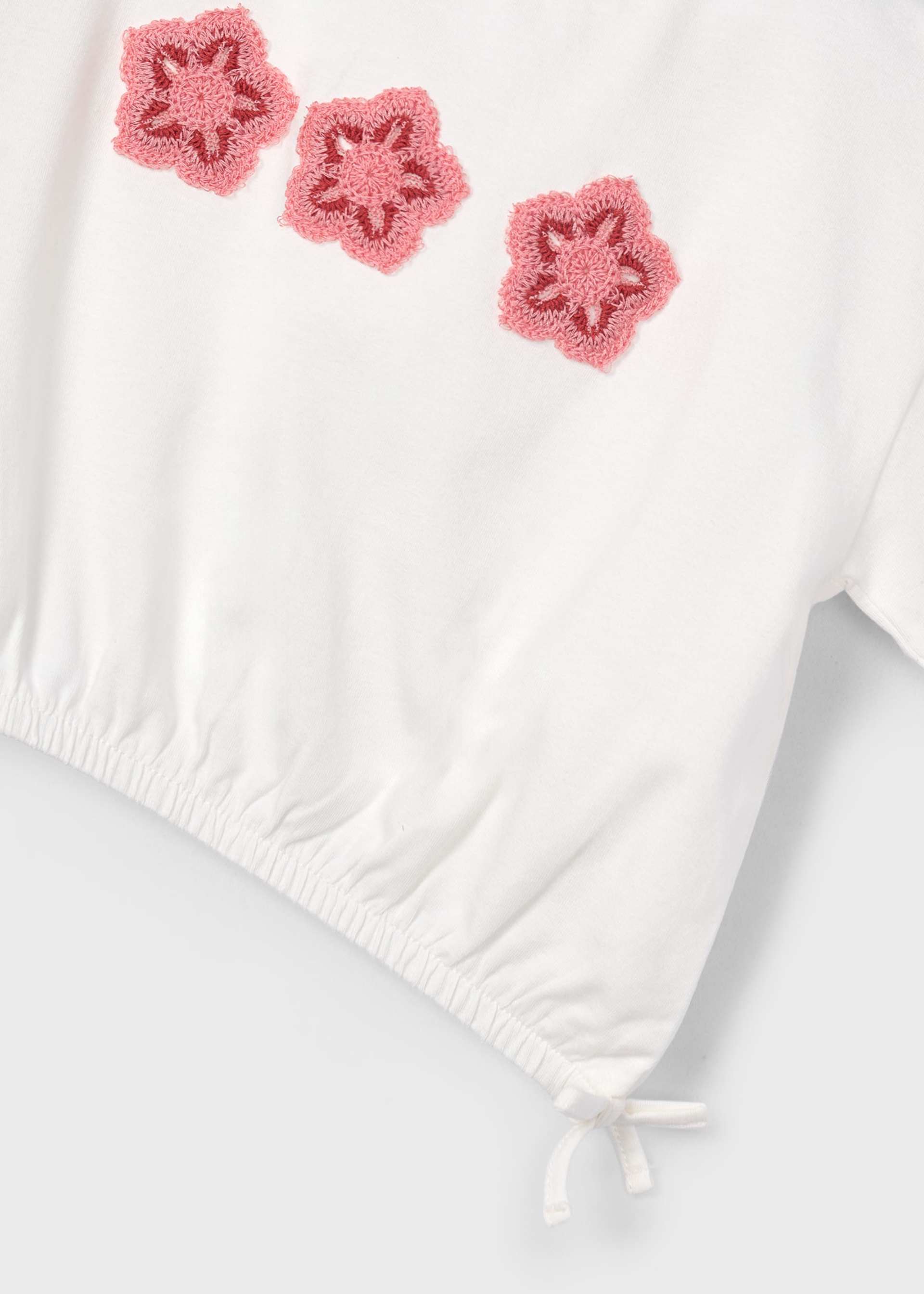 Girl crochet applique T-shirt