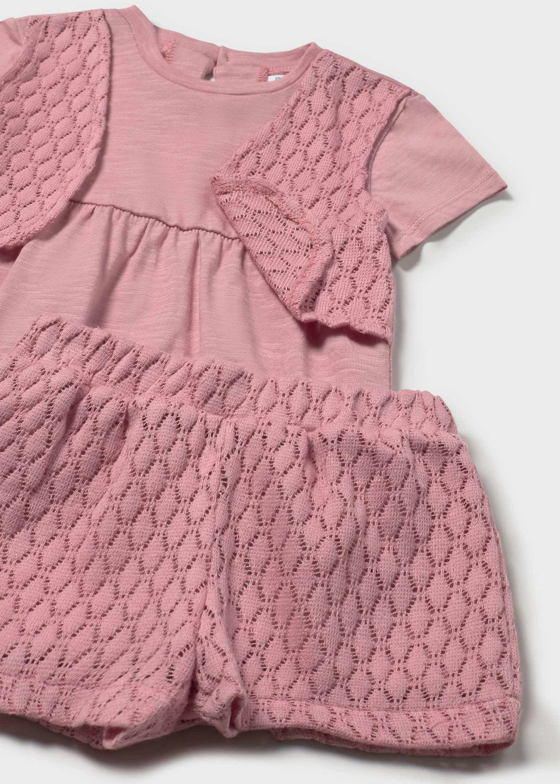 Komplet niemowlęcy koronkowy ze spodenkami i koszulką