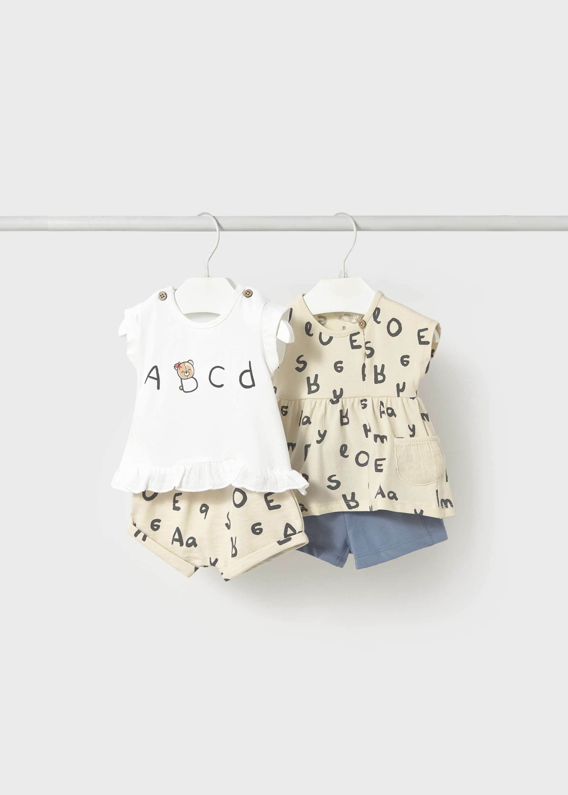 Newborn girl 4 piece print set