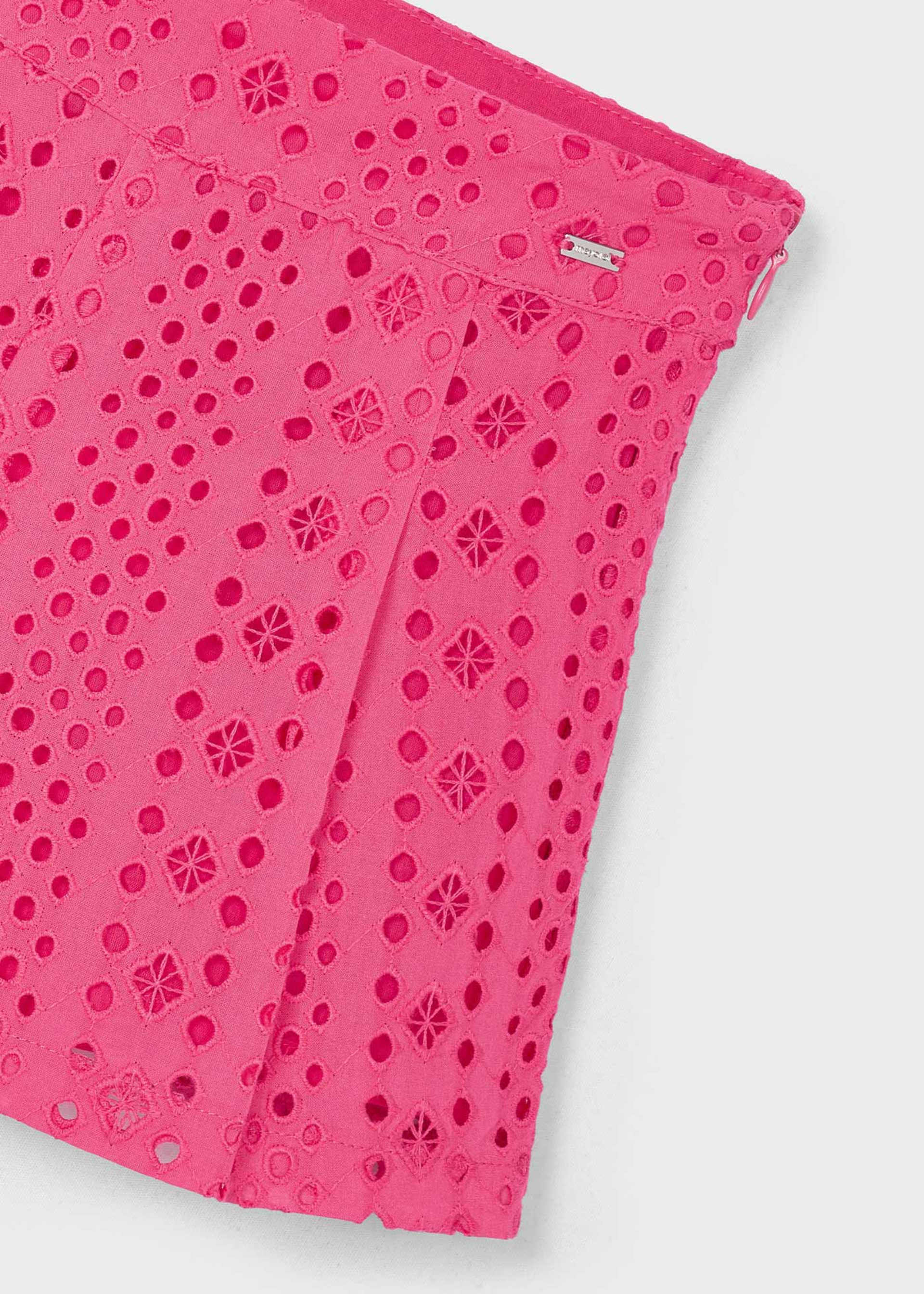 Girl openwork shorts