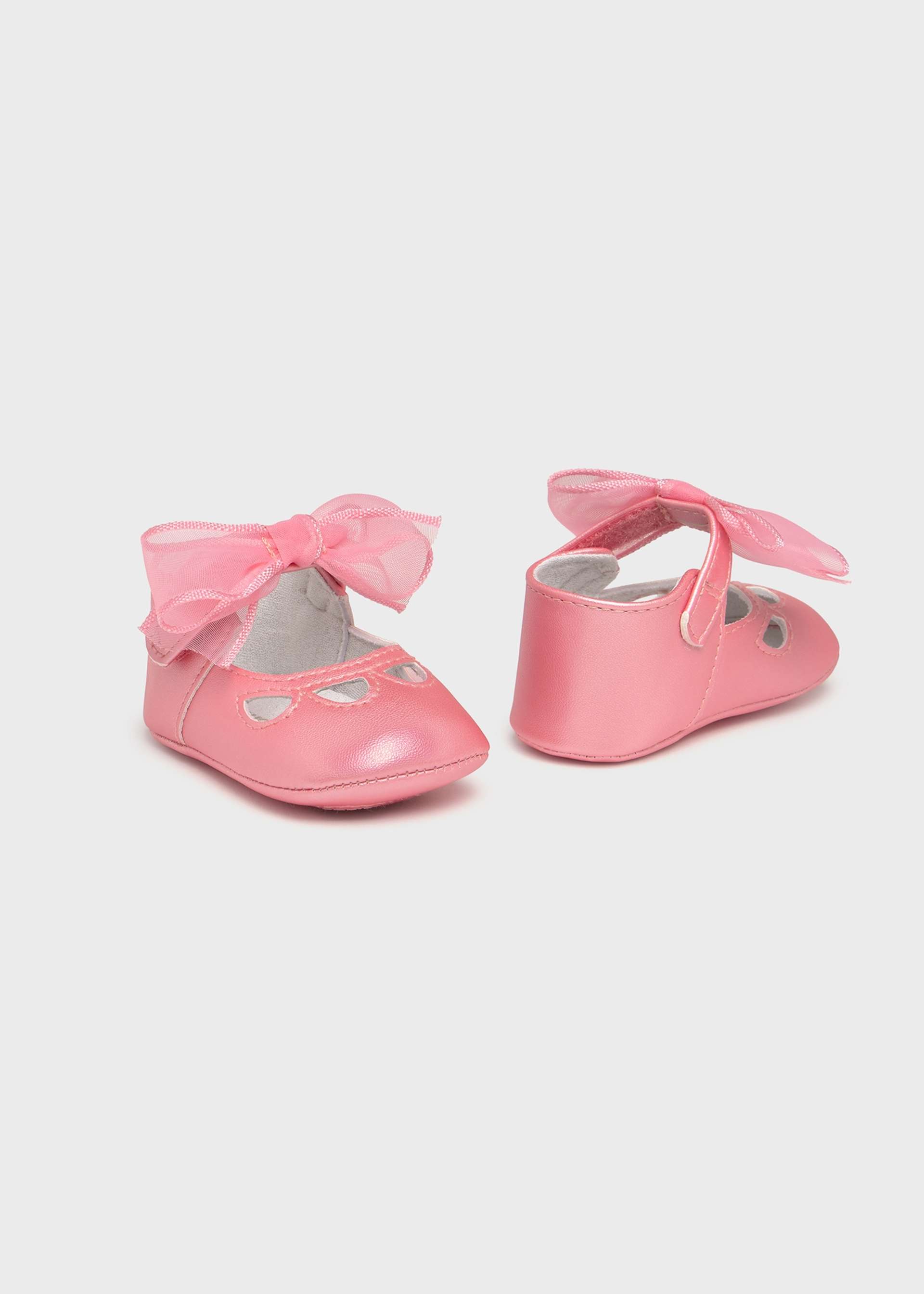 Newborn girl bow Mary Janes Newborn girl bow Mary Janes