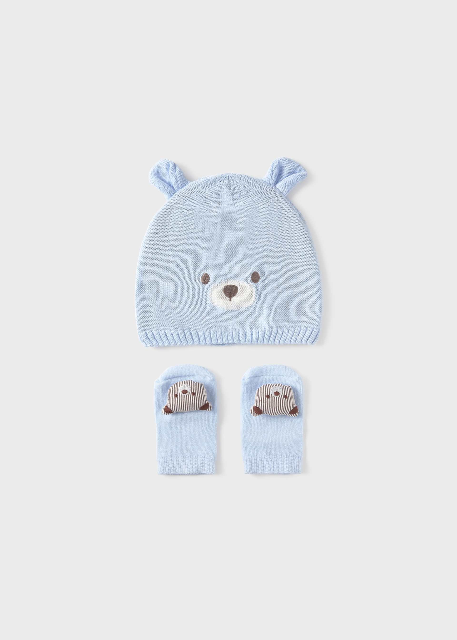 Newborn boy animal hat and socks set Newborn boy animal hat and socks set