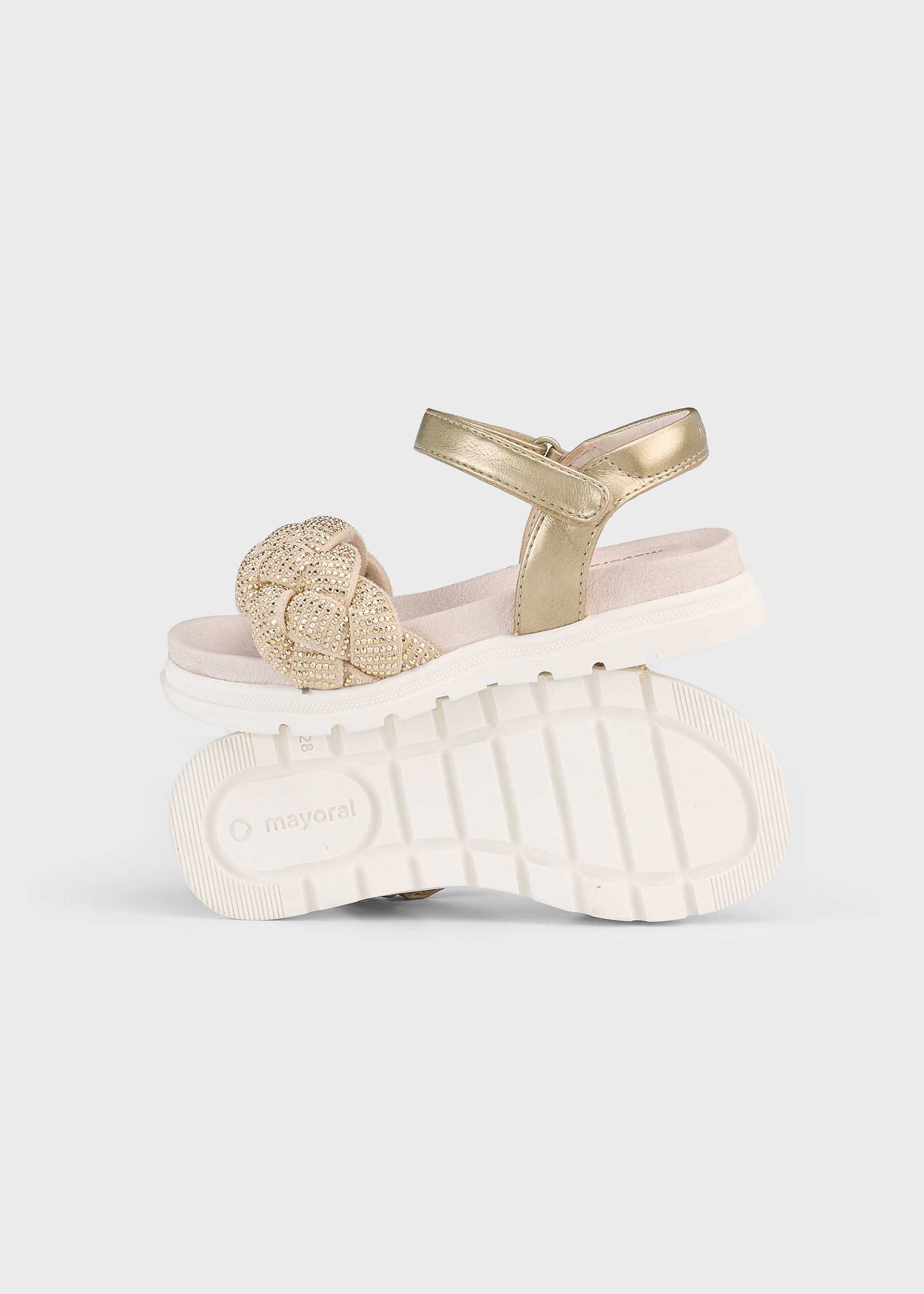 Girl decorative braided sandals Girl decorative braided sandals