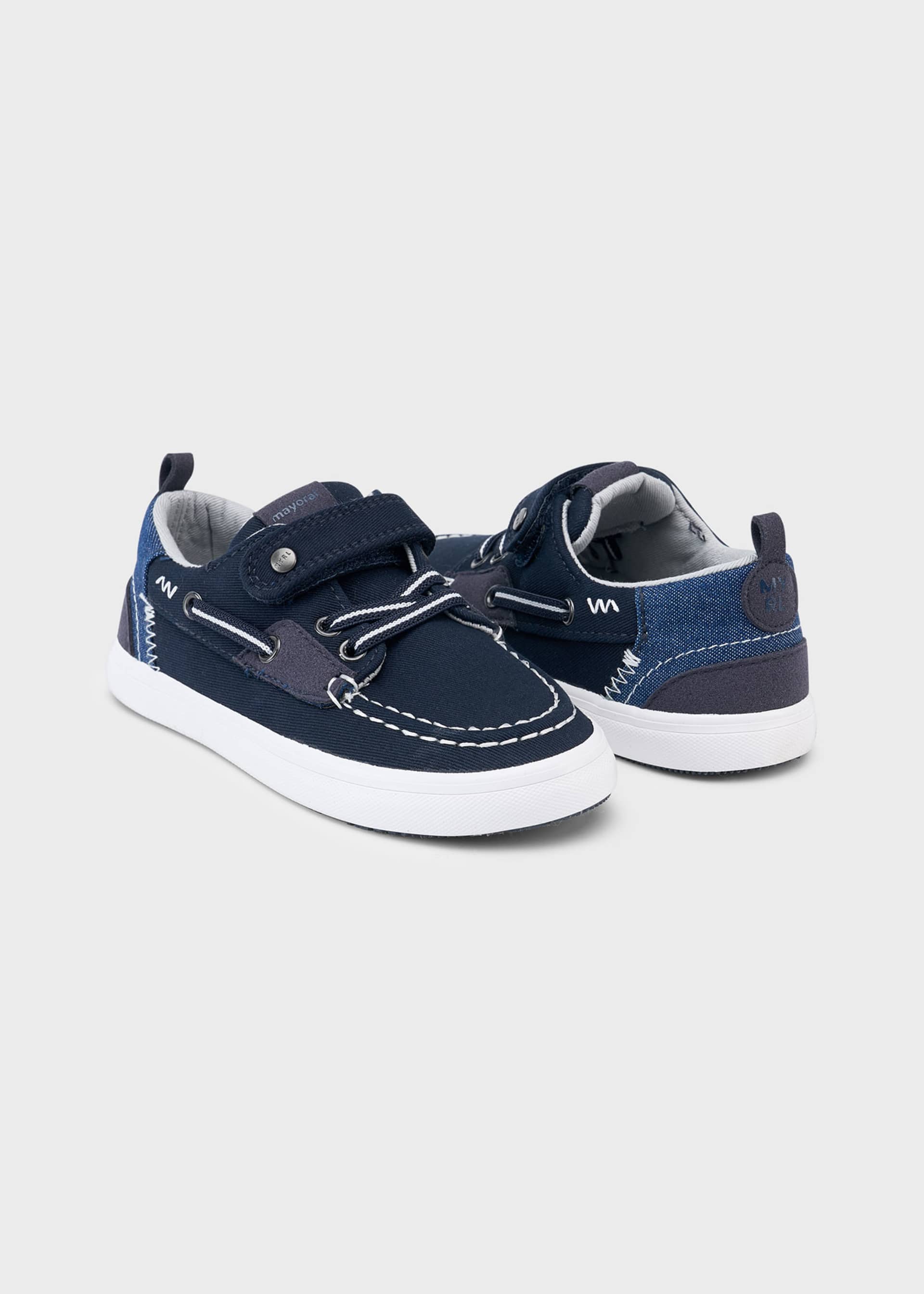 Boy canvas boat shoes Boy canvas boat shoes