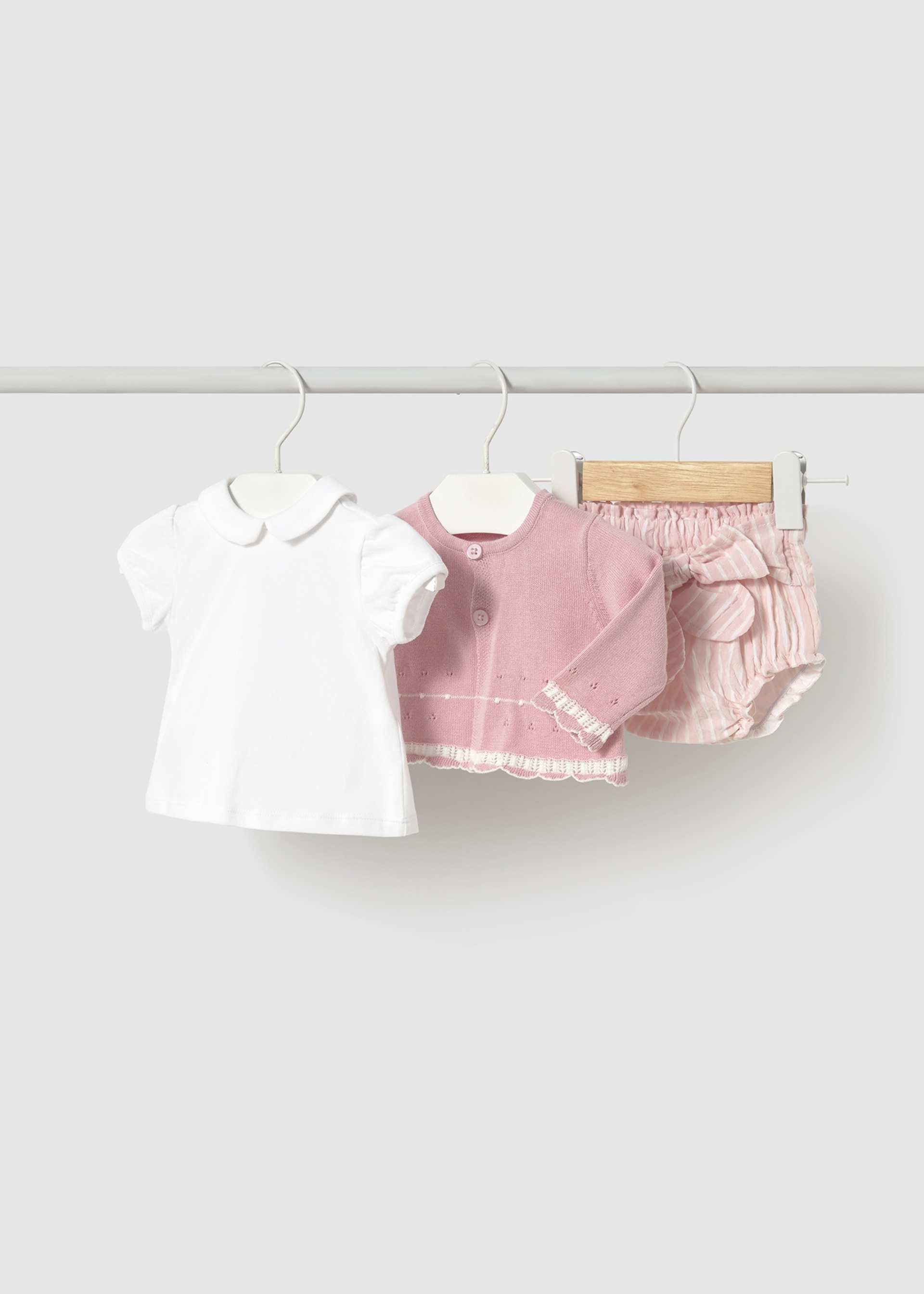 Elegantes Set 3-teilig Neugeborene Mädchen Elegantes Set 3-teilig Neugeborene Mädchen