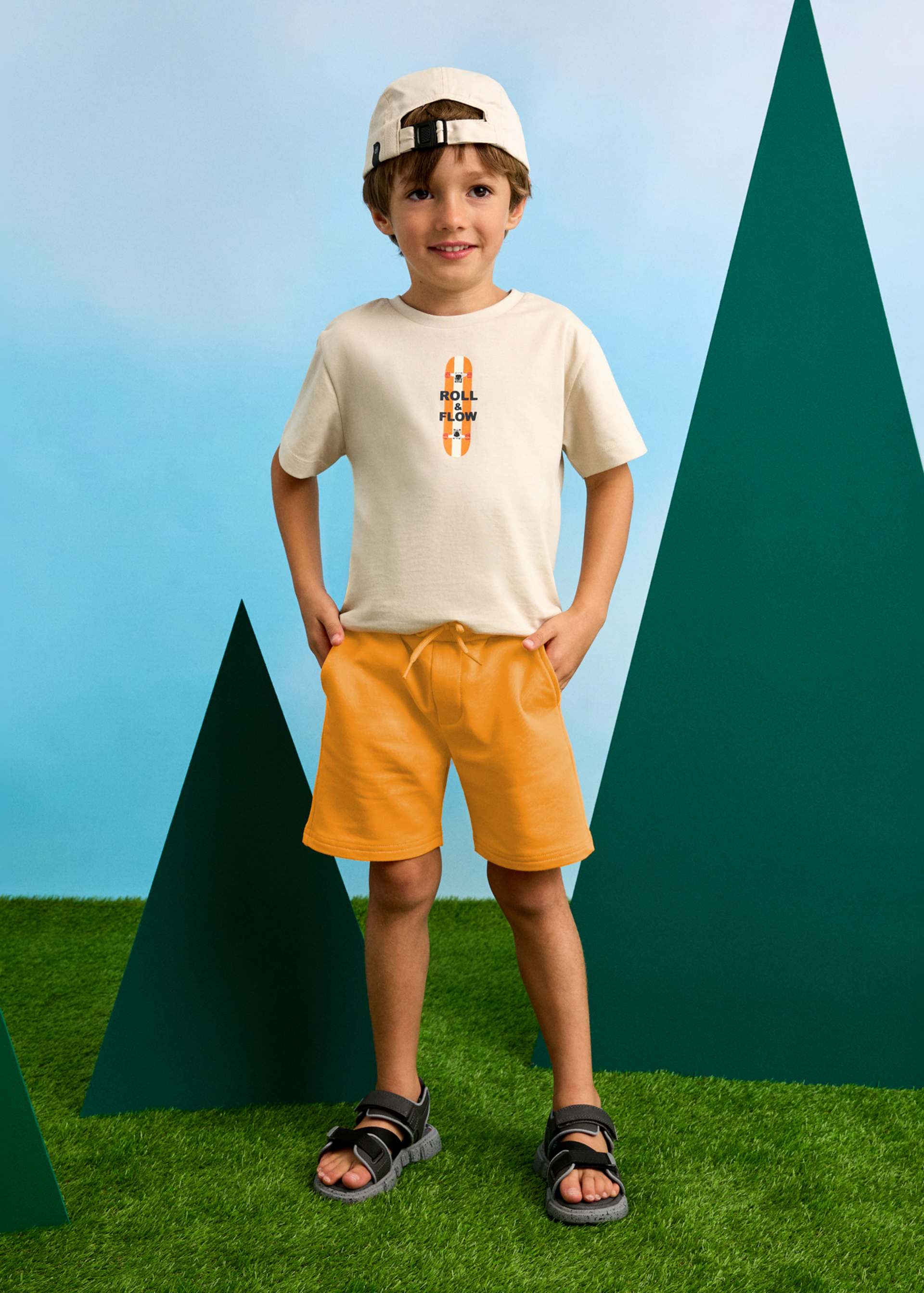 Boy basic sporty shorts