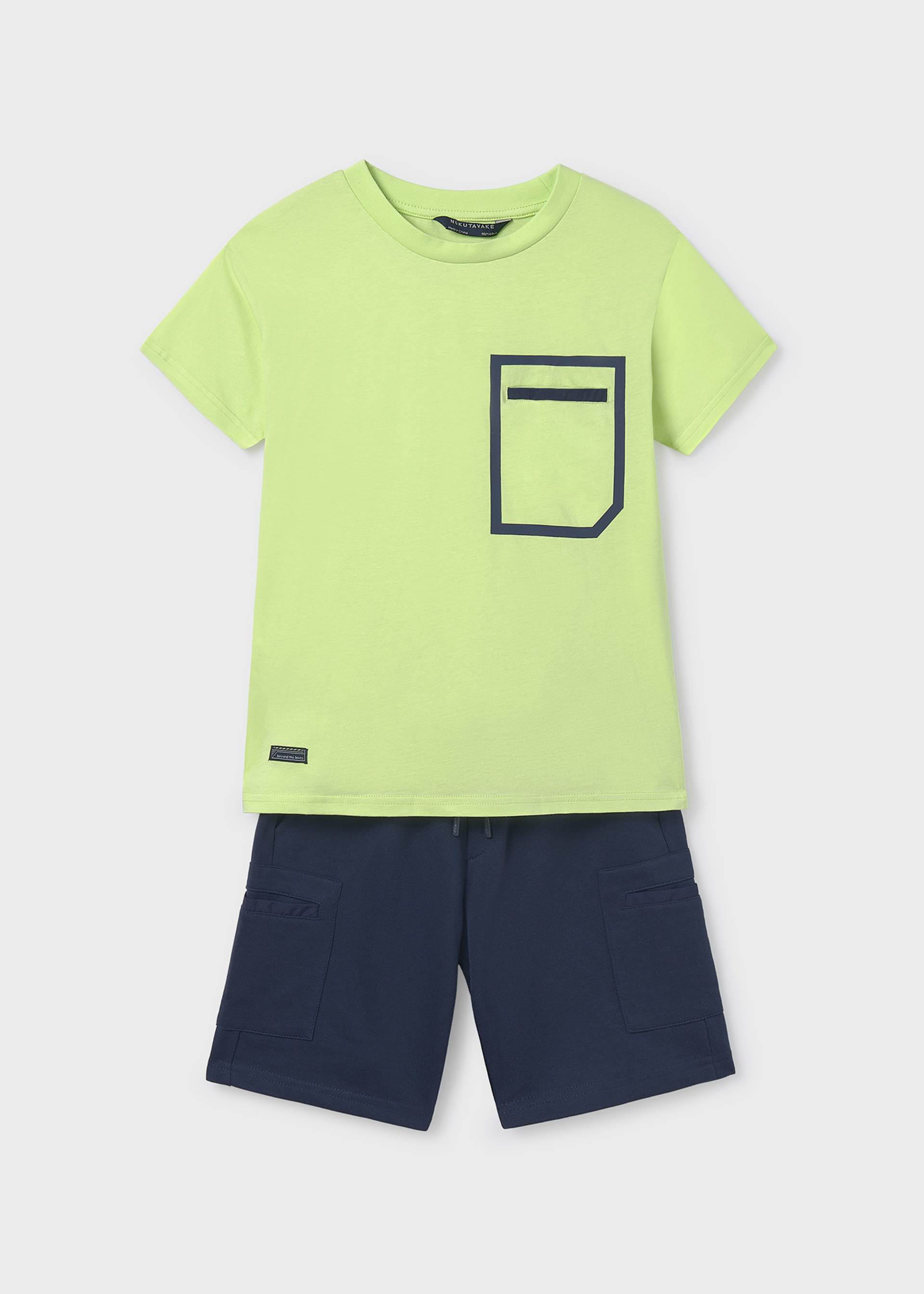 Set Bermudas und T-Shirt Kontrastdetails Teenager Jungen Set Bermudas und T-Shirt Kontrastdetails Teenager Jungen