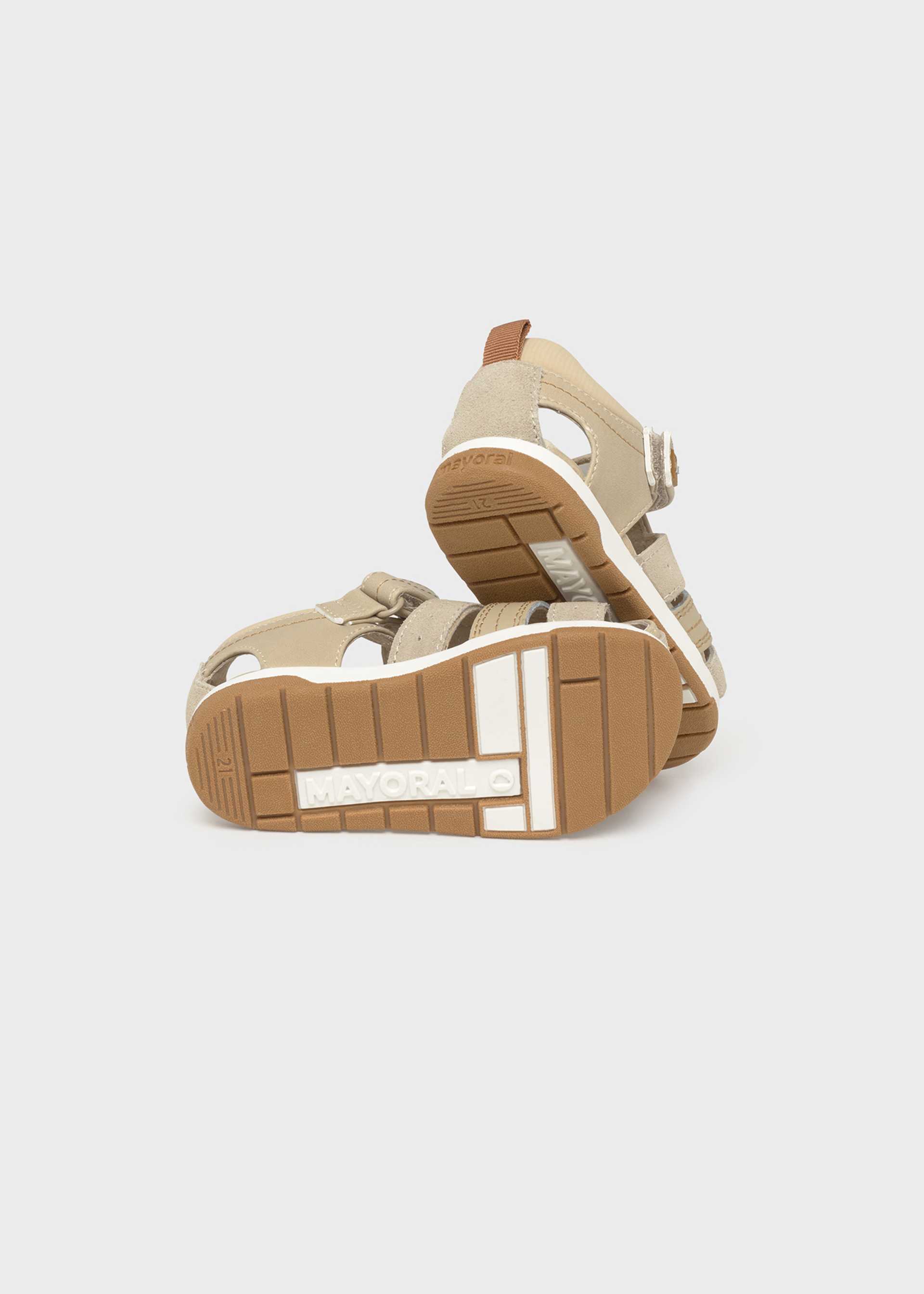 Sandales en cuir bébé