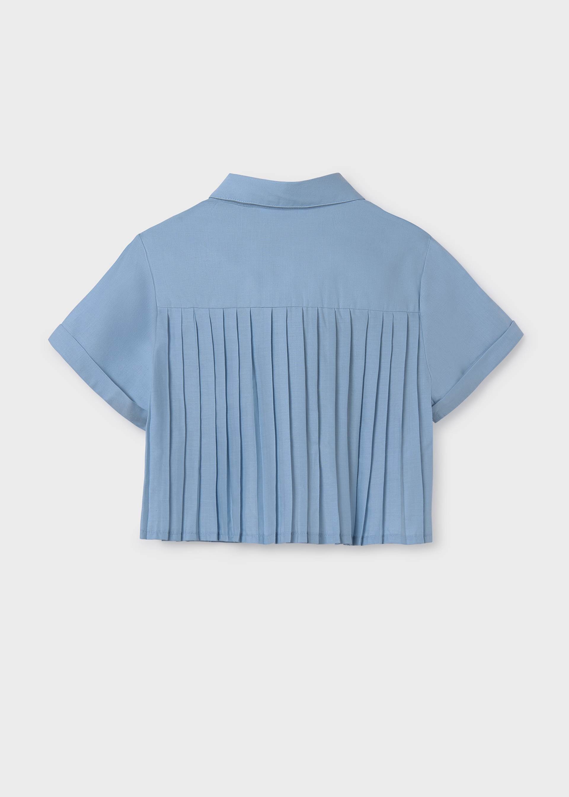 Girl pleated blouse