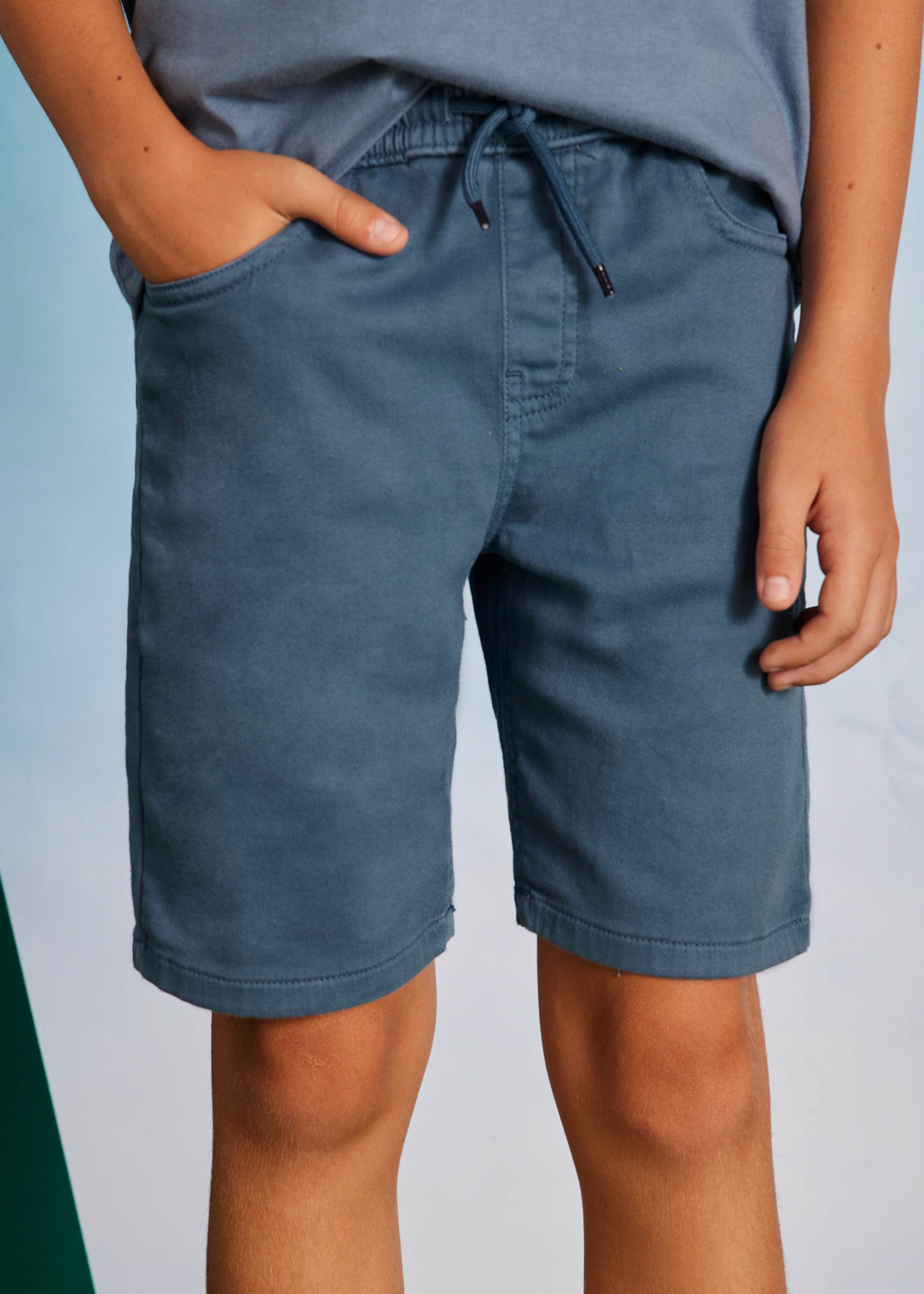 Boy twill shorts with drawstring Boy twill shorts with drawstring
