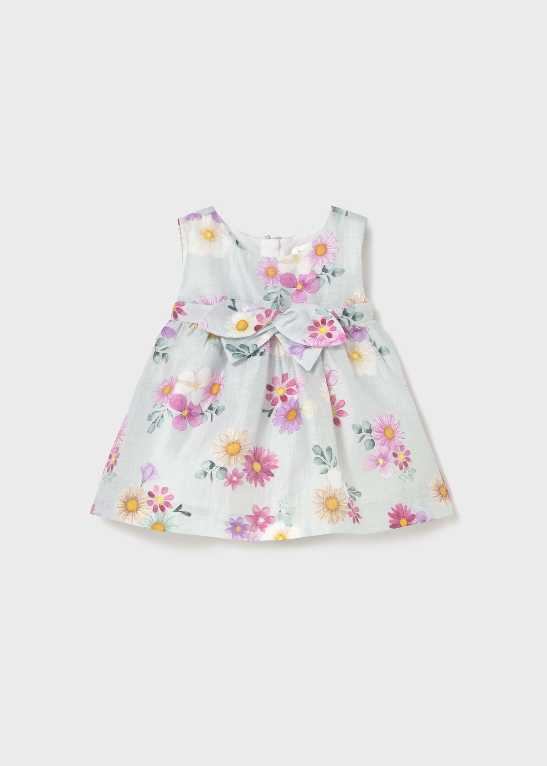 Vestido ceremonia flores recién nacida