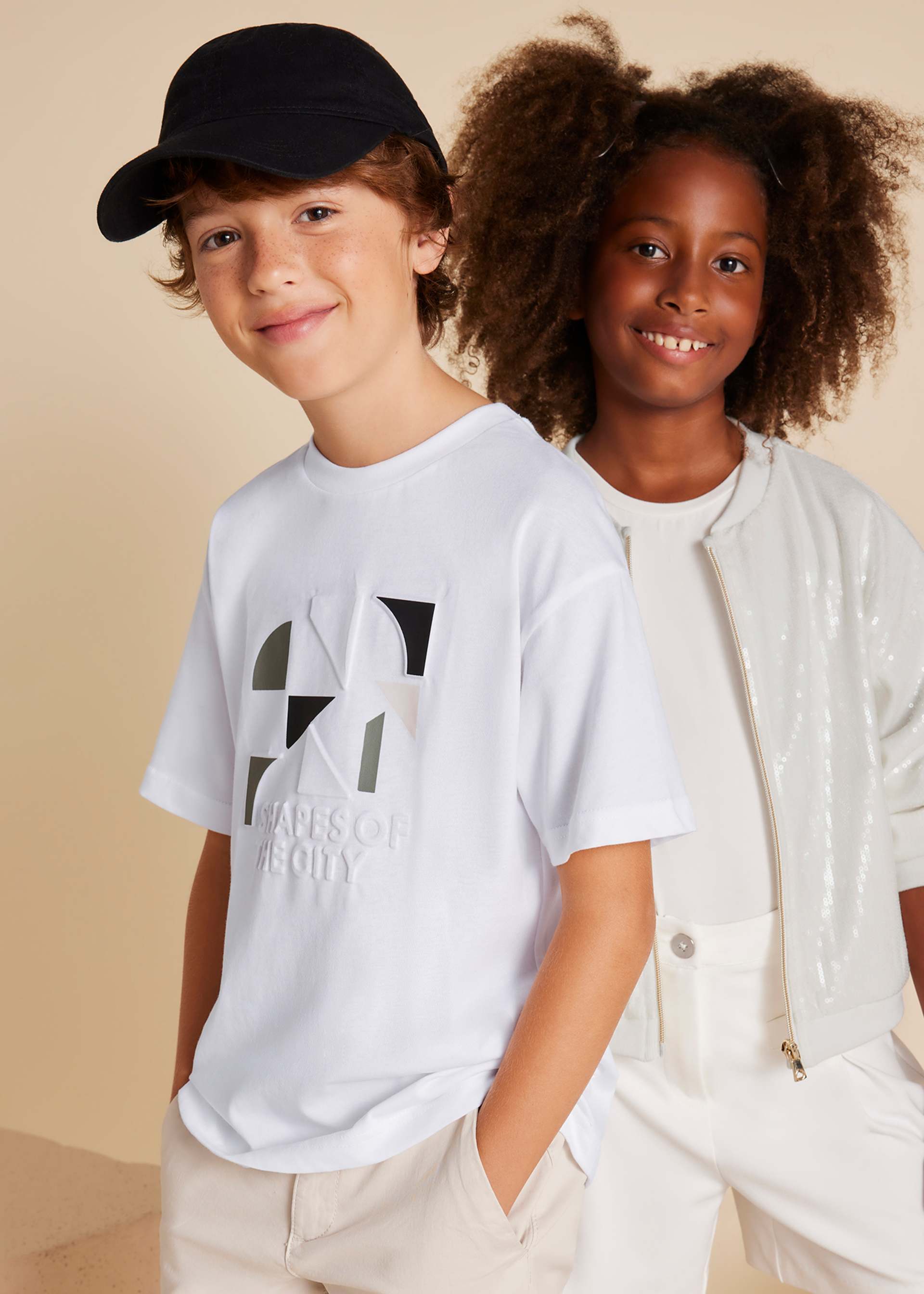 Boy embossed geometric print t-shirt Boy embossed geometric print t-shirt