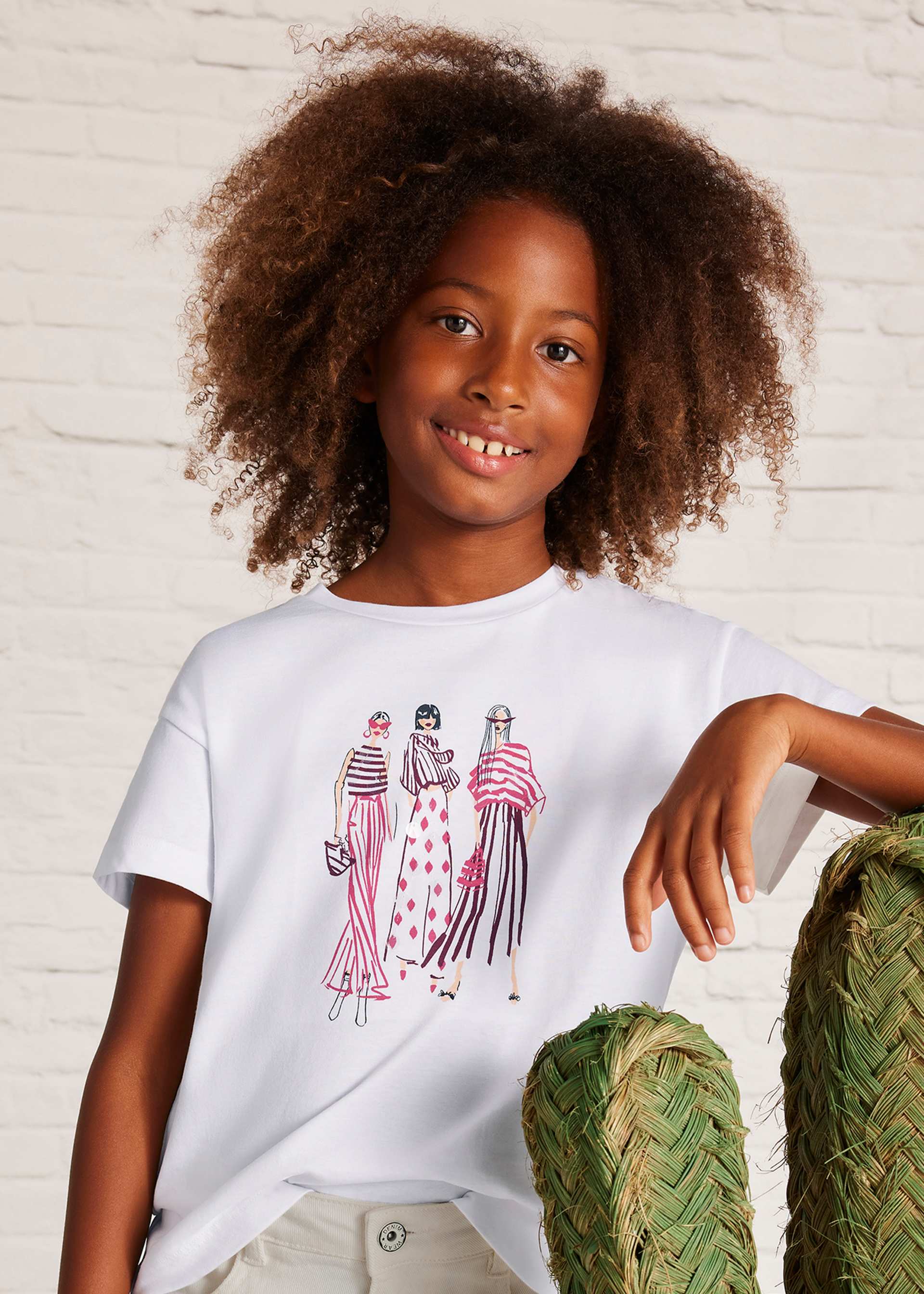 Playera gráfica espalda cruzada chica