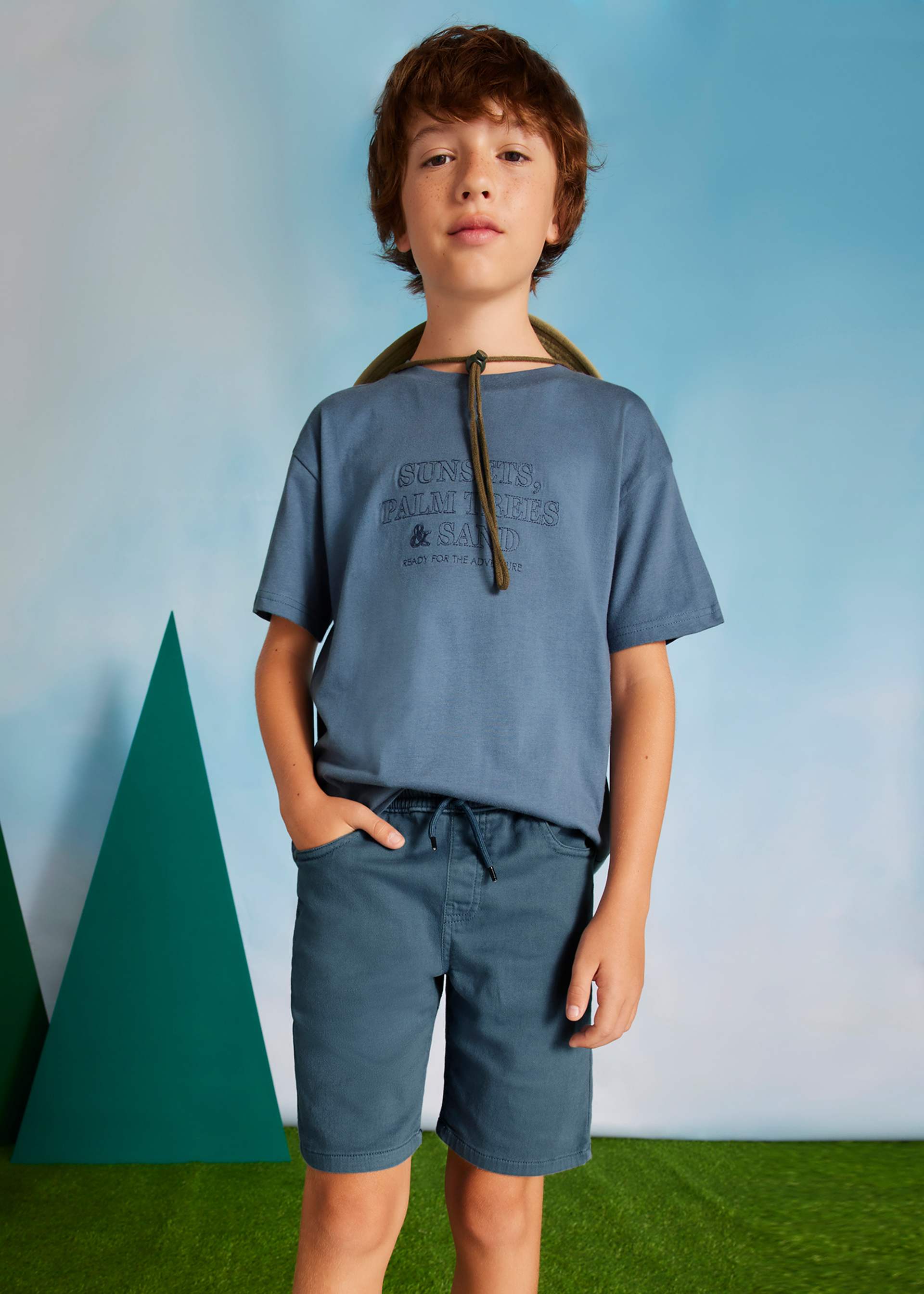 Boy twill shorts with drawstring Boy twill shorts with drawstring