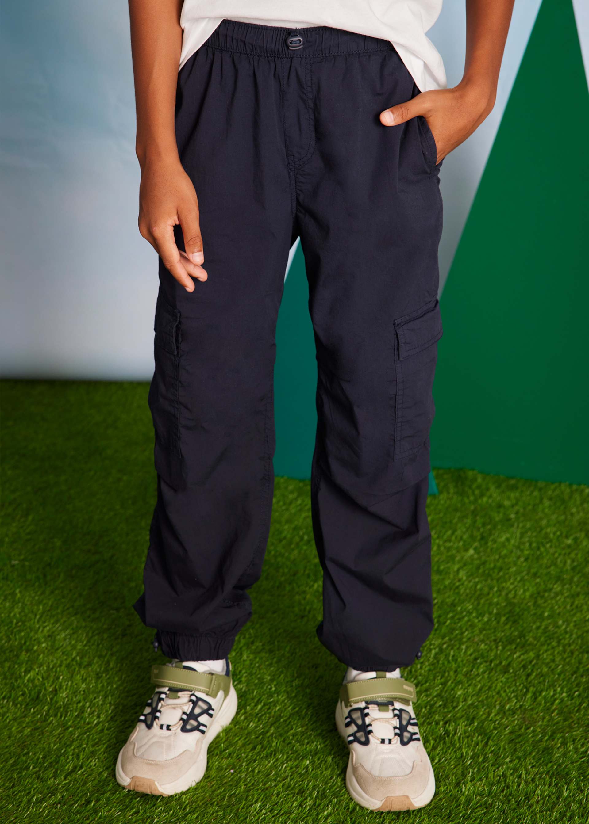 Pantaloni cargo largi baiat Pantaloni cargo largi baiat