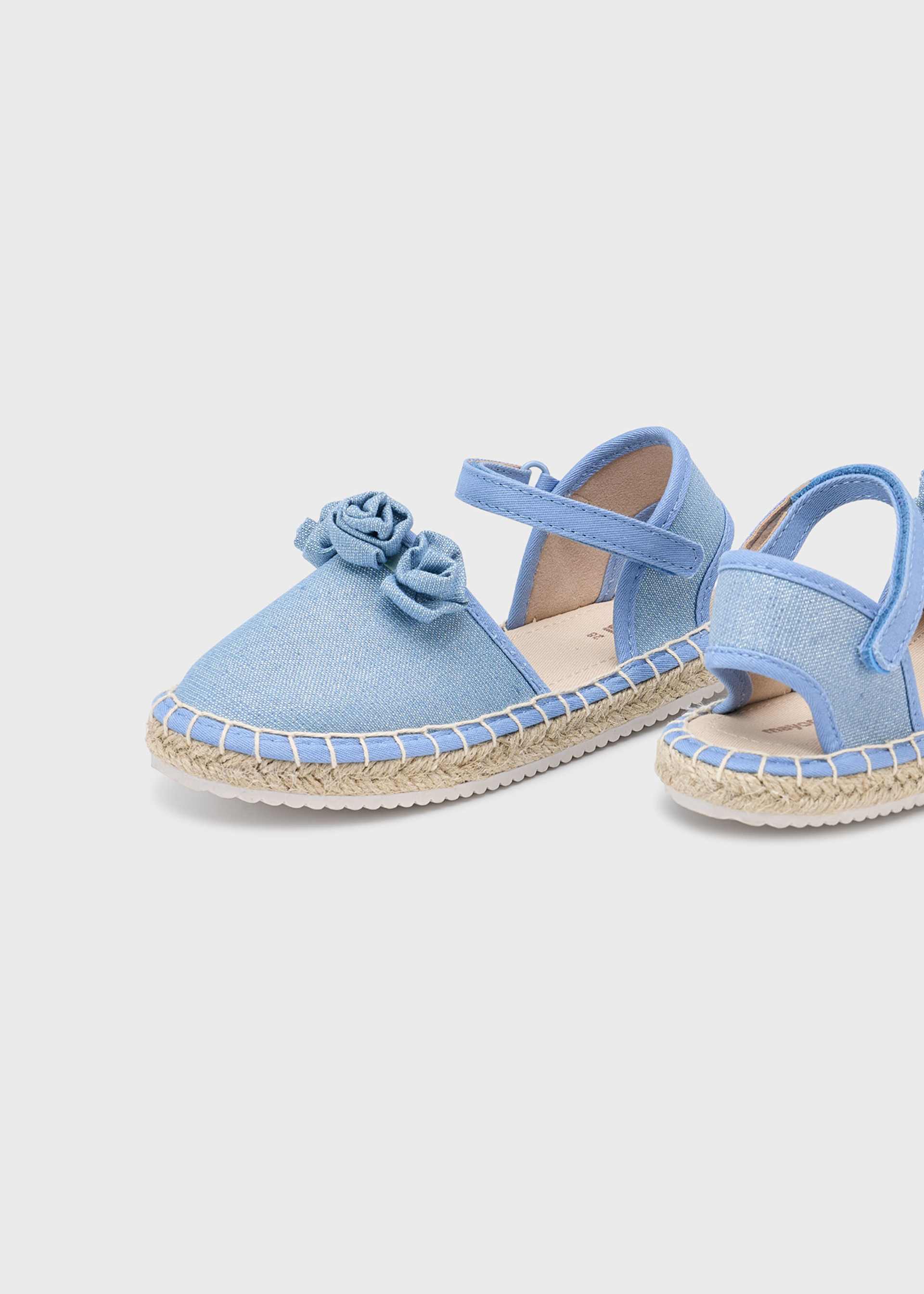 Espadryle z kwiatkami dla dziewczynki