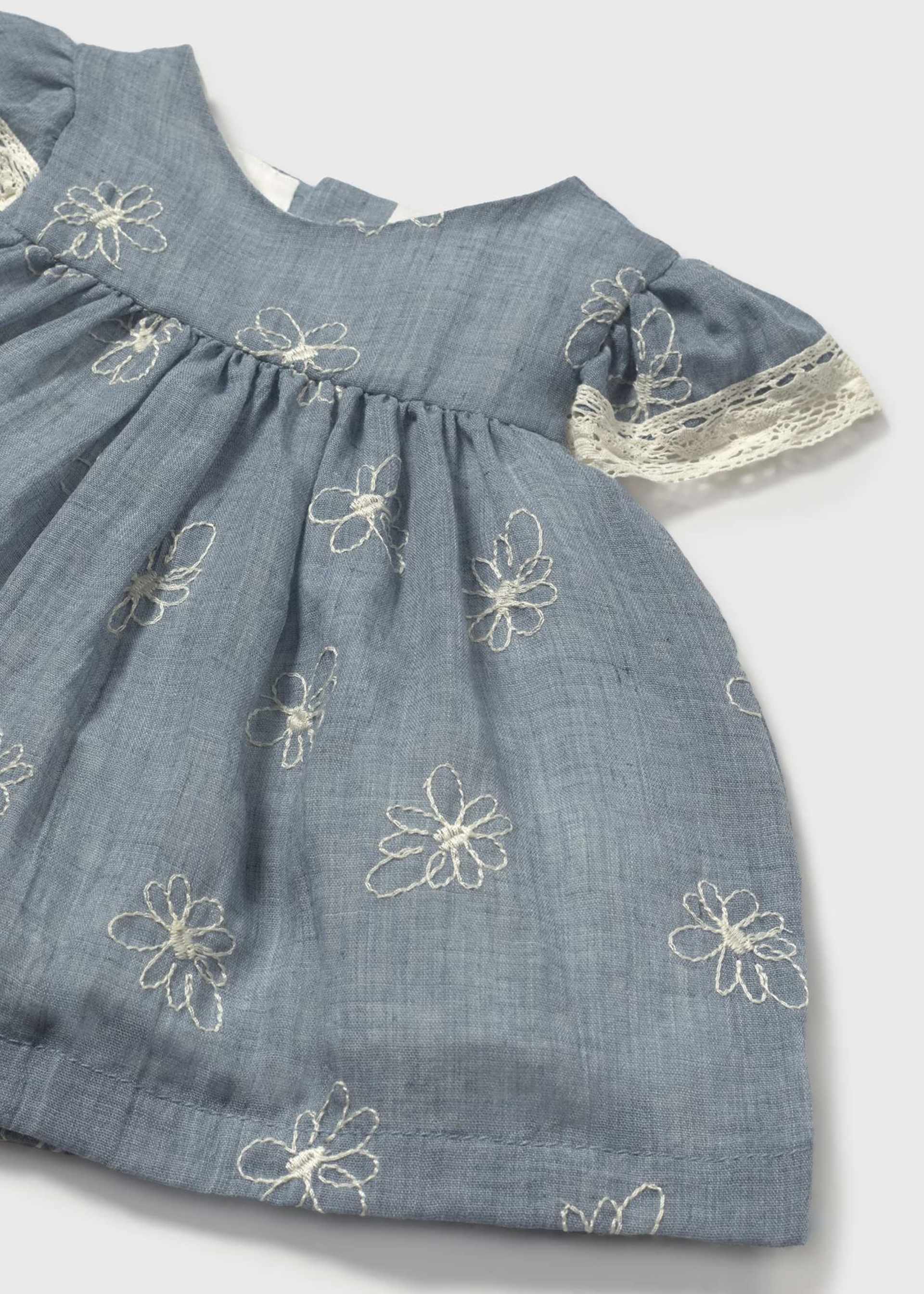 Robe avec bloomer brodée nouveau-né Robe avec bloomer brodée nouveau-né