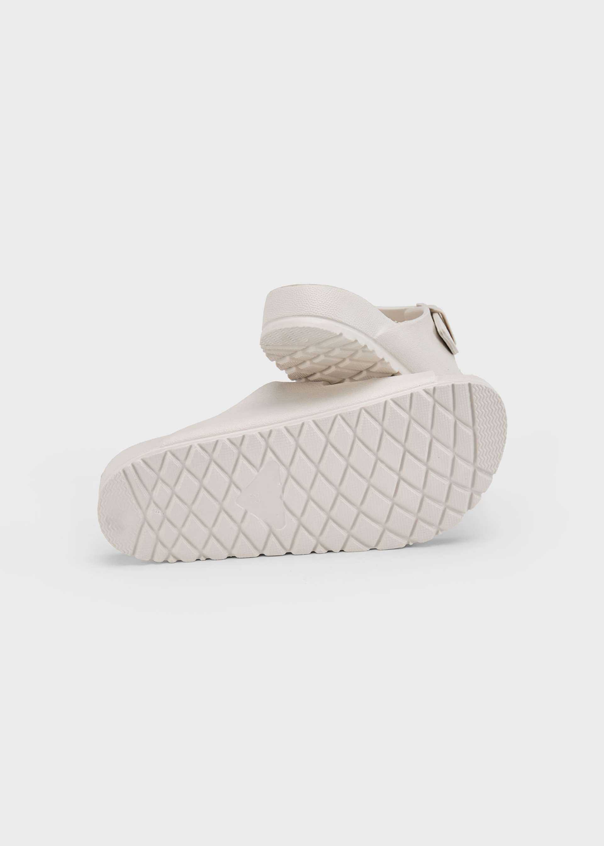 Unisex buckle sandals