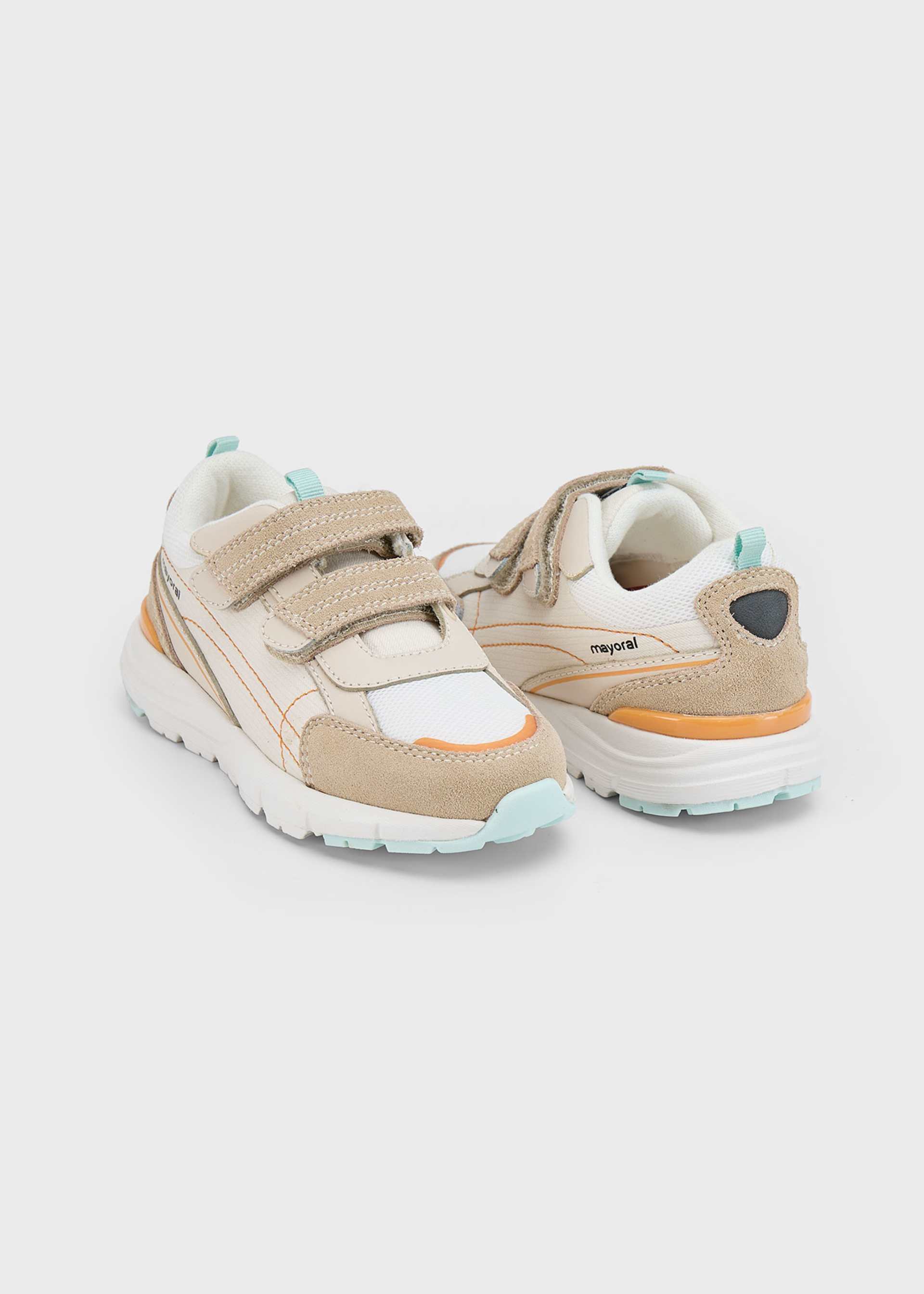 Unisex trainers with serrated sole Unisex trainers with serrated sole