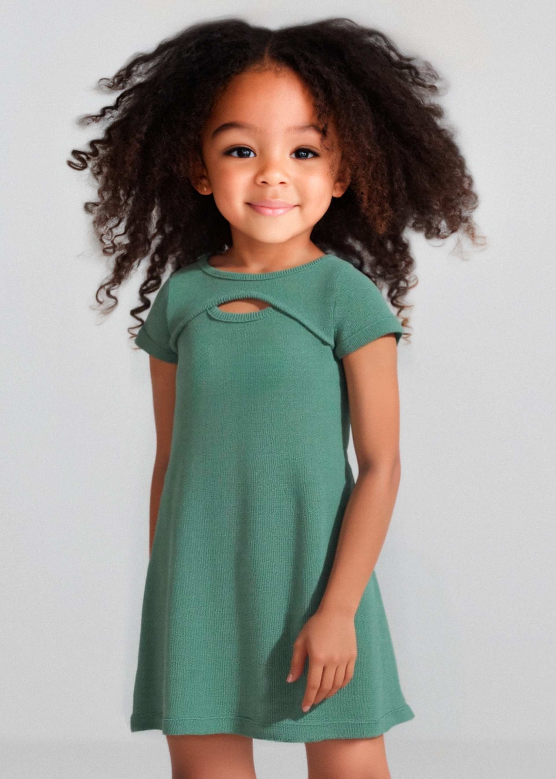 Robe avec ouverture fille