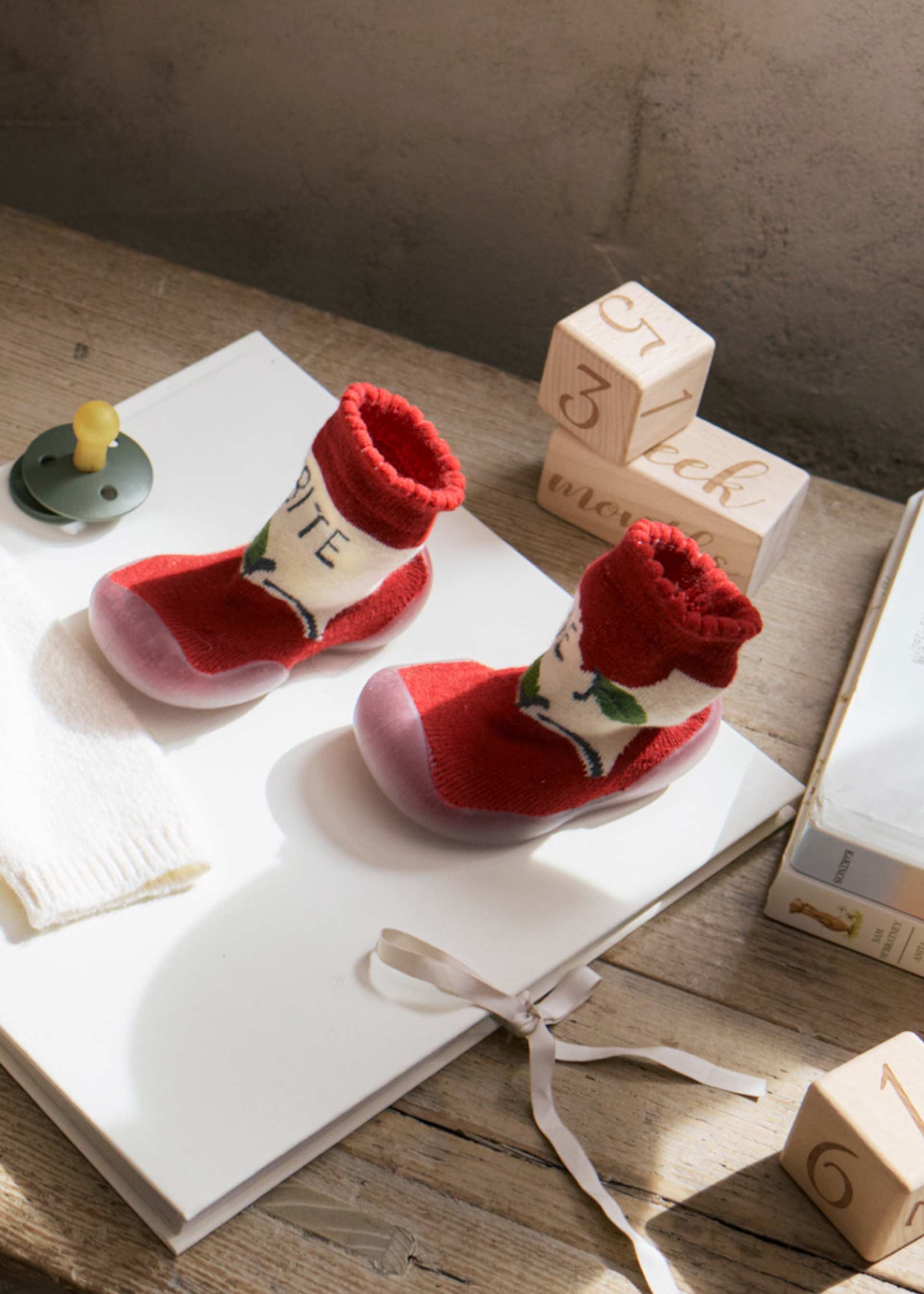 Newborn non-slip socks