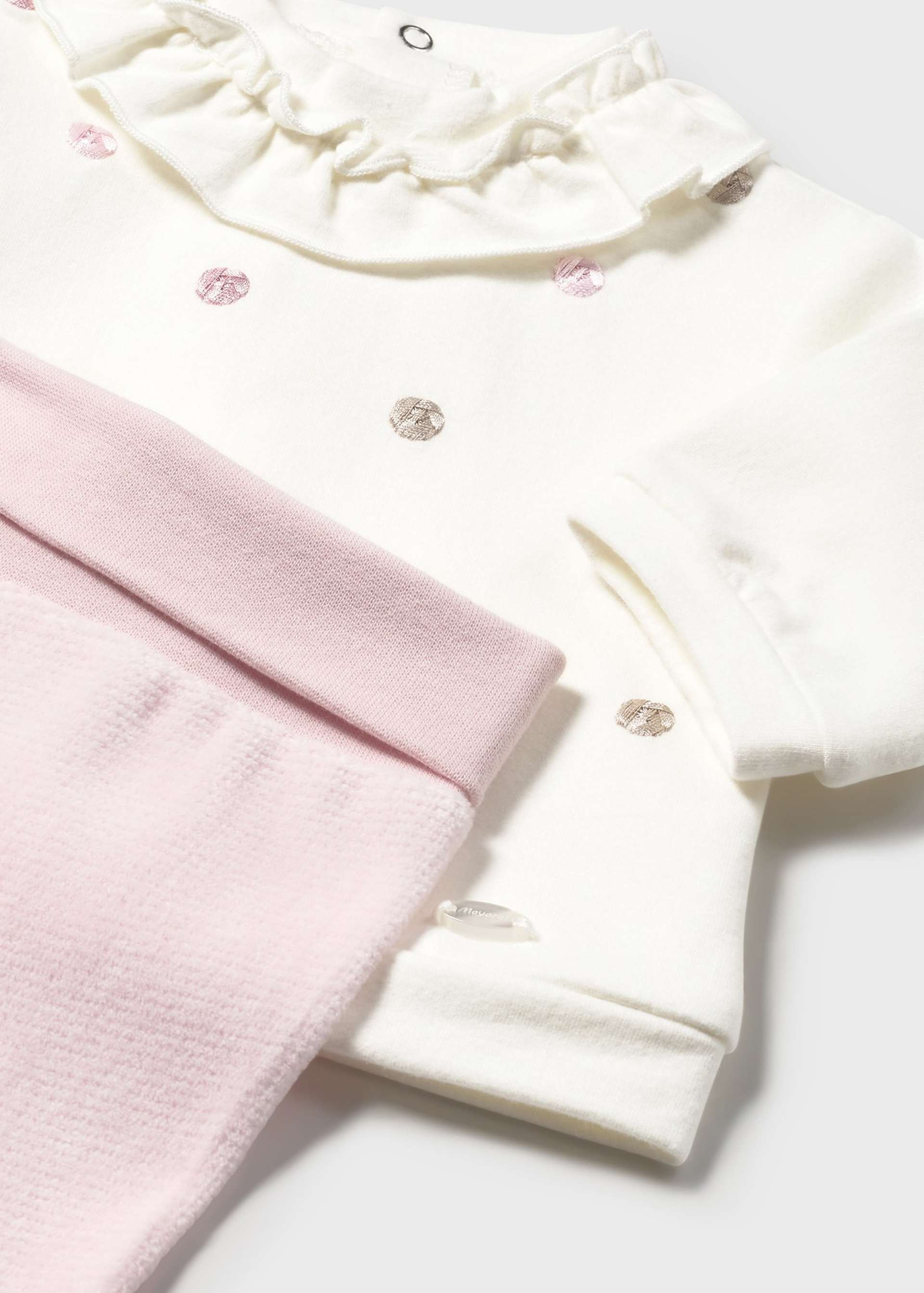 Set pantaloni cu botosei si bluza nou-nascut