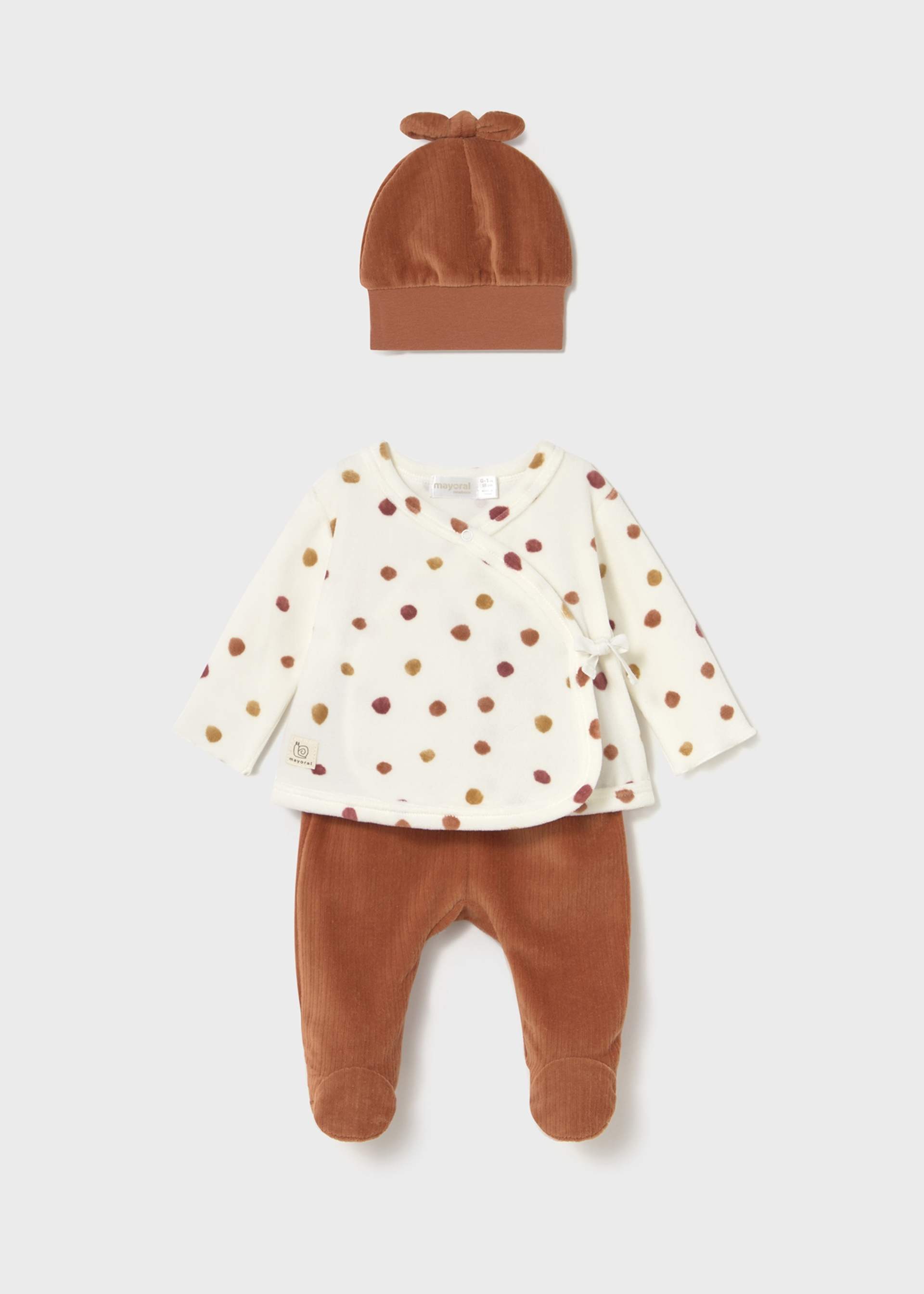 Newborn 3 piece set with hat