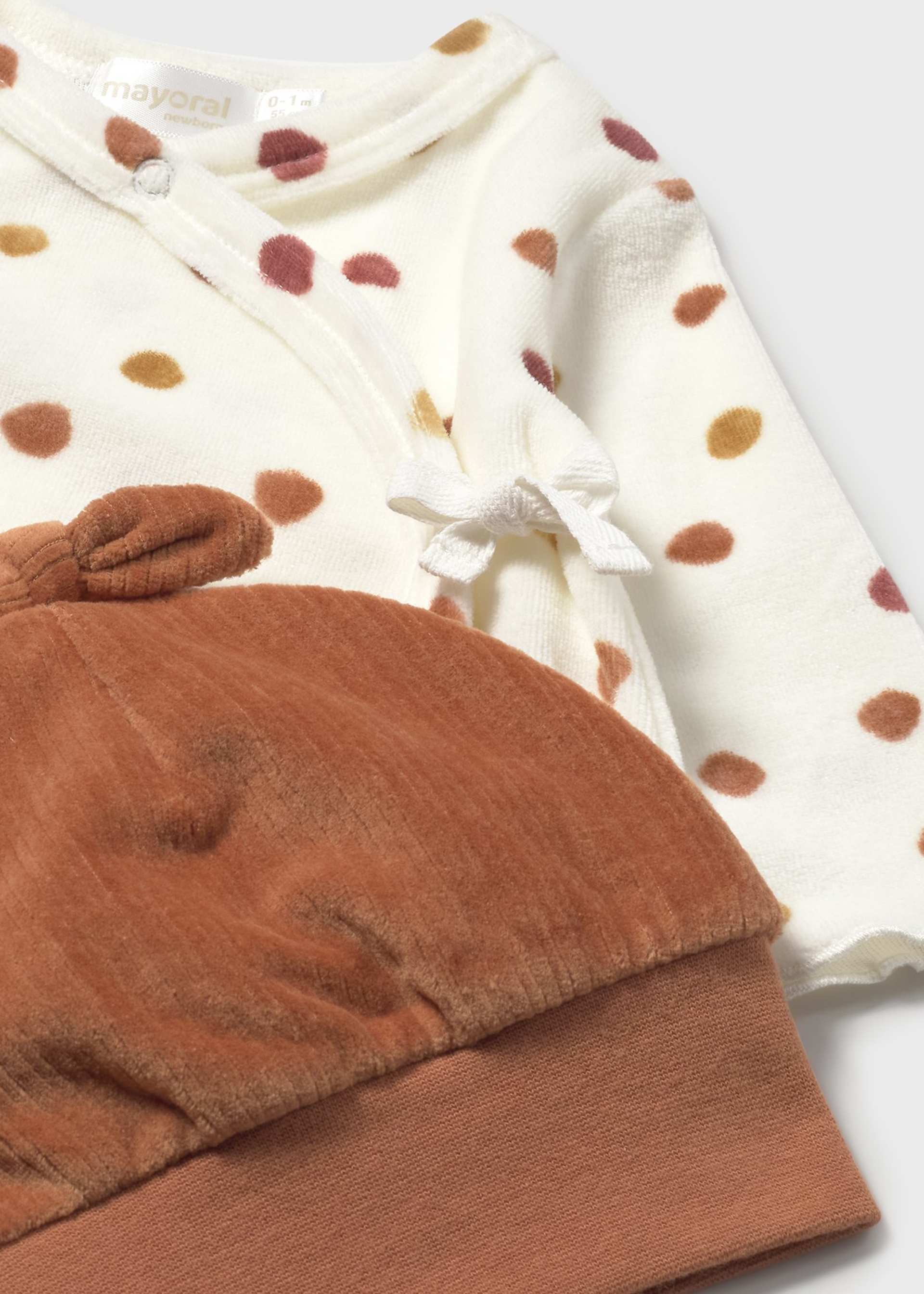 Newborn 3 piece set with hat