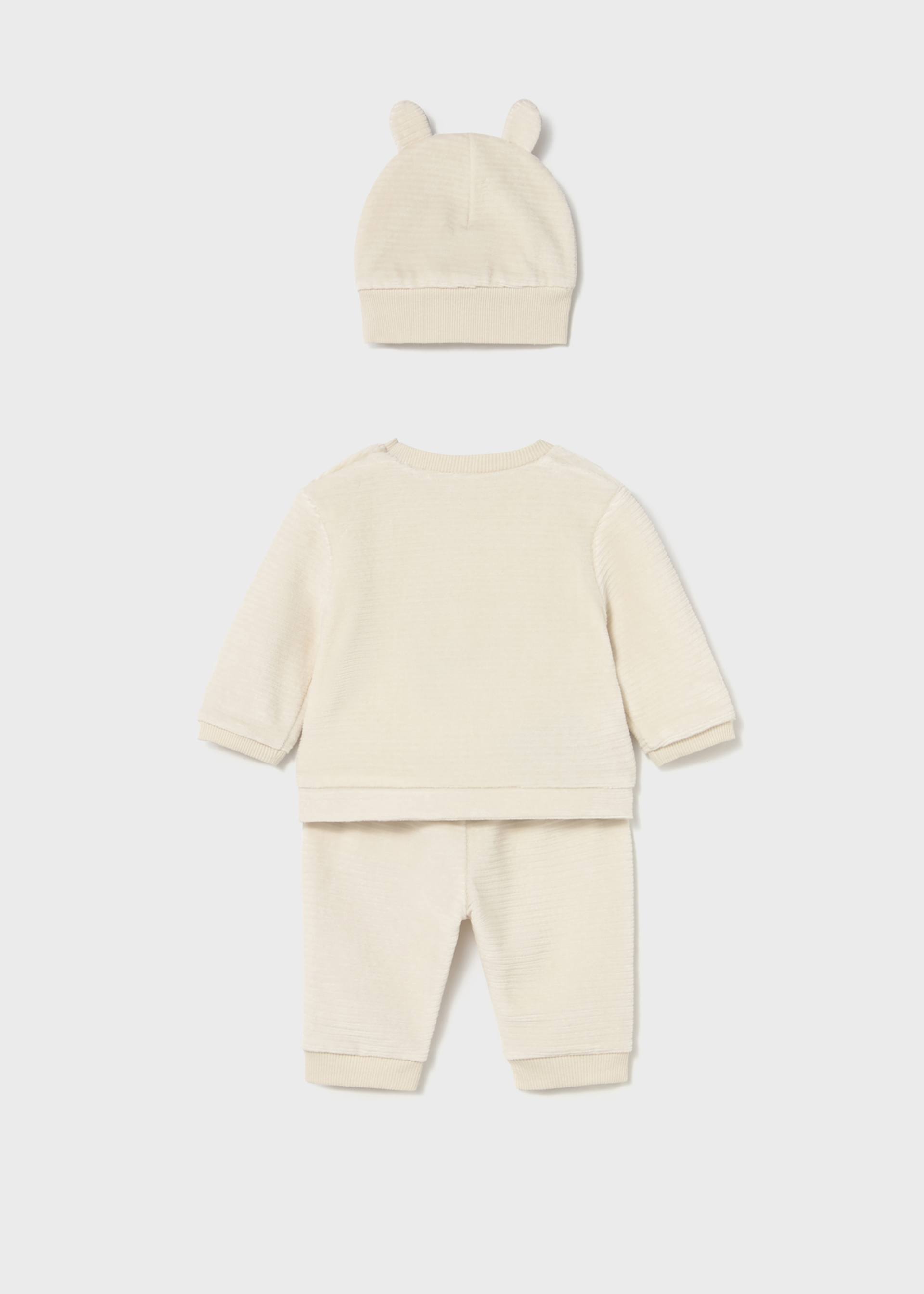Newborn 3 piece corduroy knitted tracksuit Newborn 3 piece corduroy knitted tracksuit