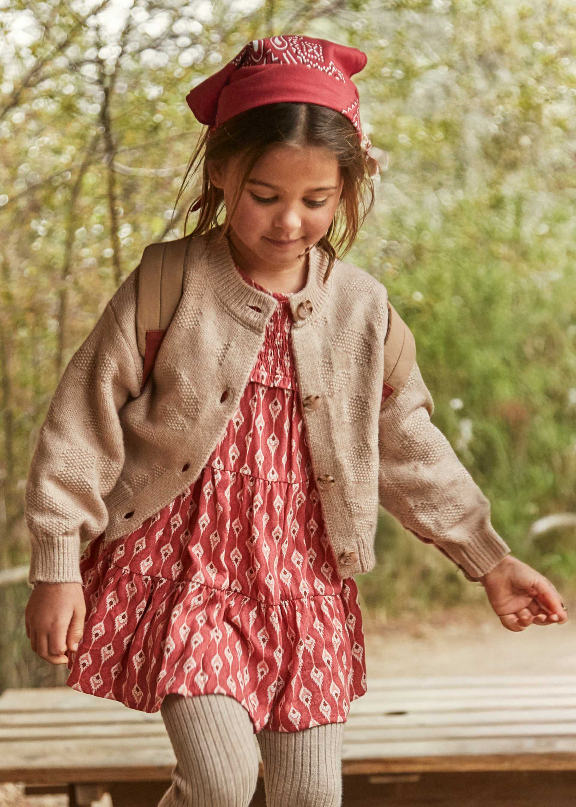 Cardigan tricot fetita