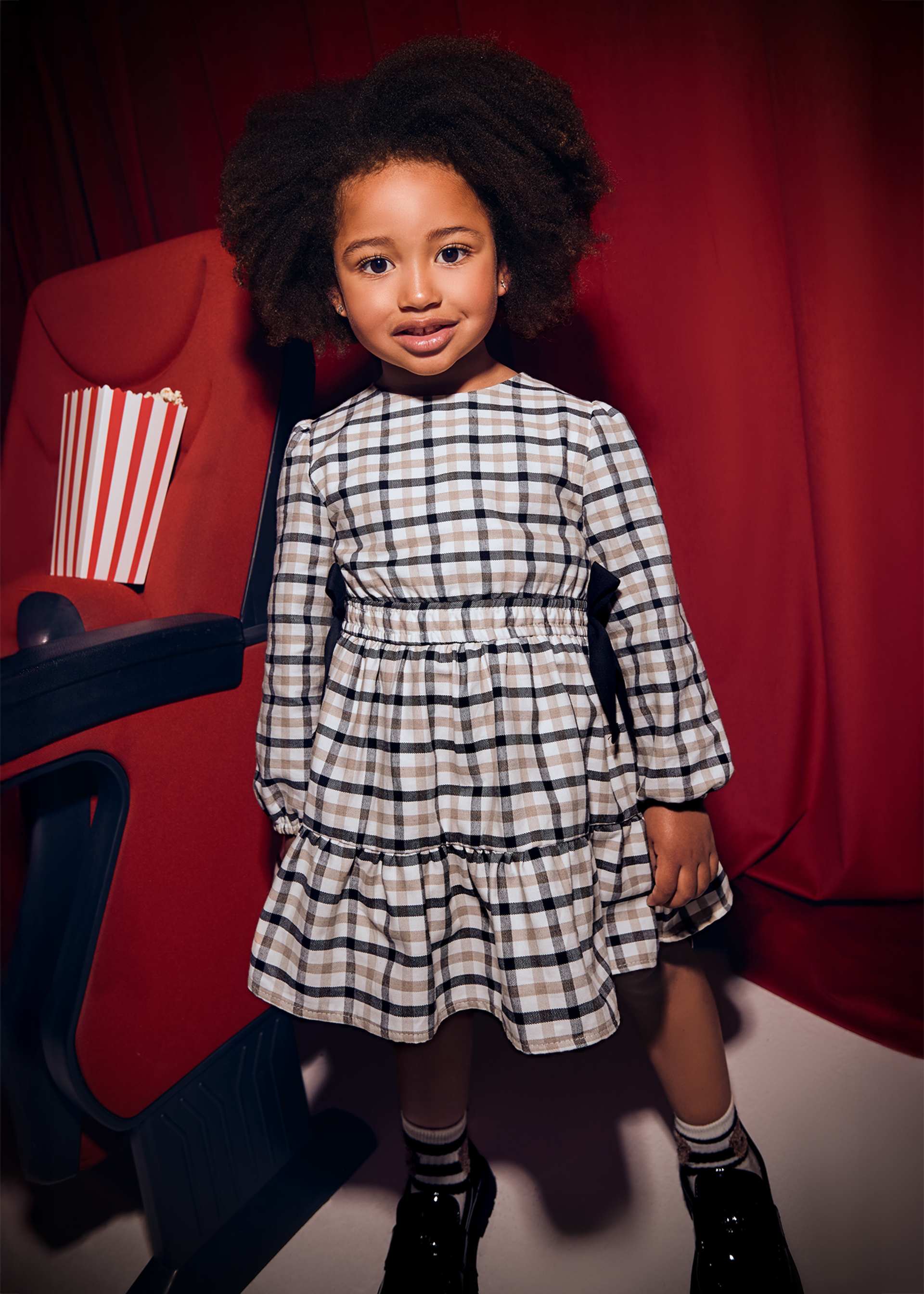 Girl Dress with Bow Details Girl Dress with Bow Details