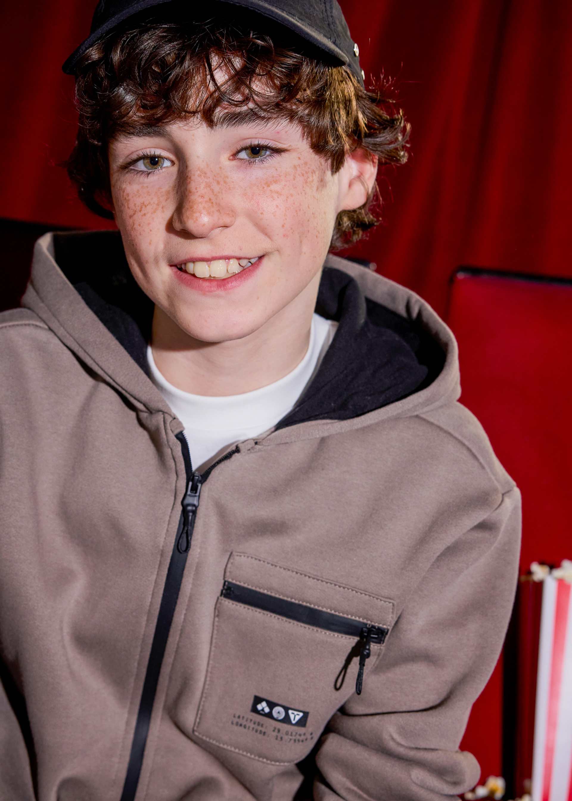 Boys zip pocket hoody