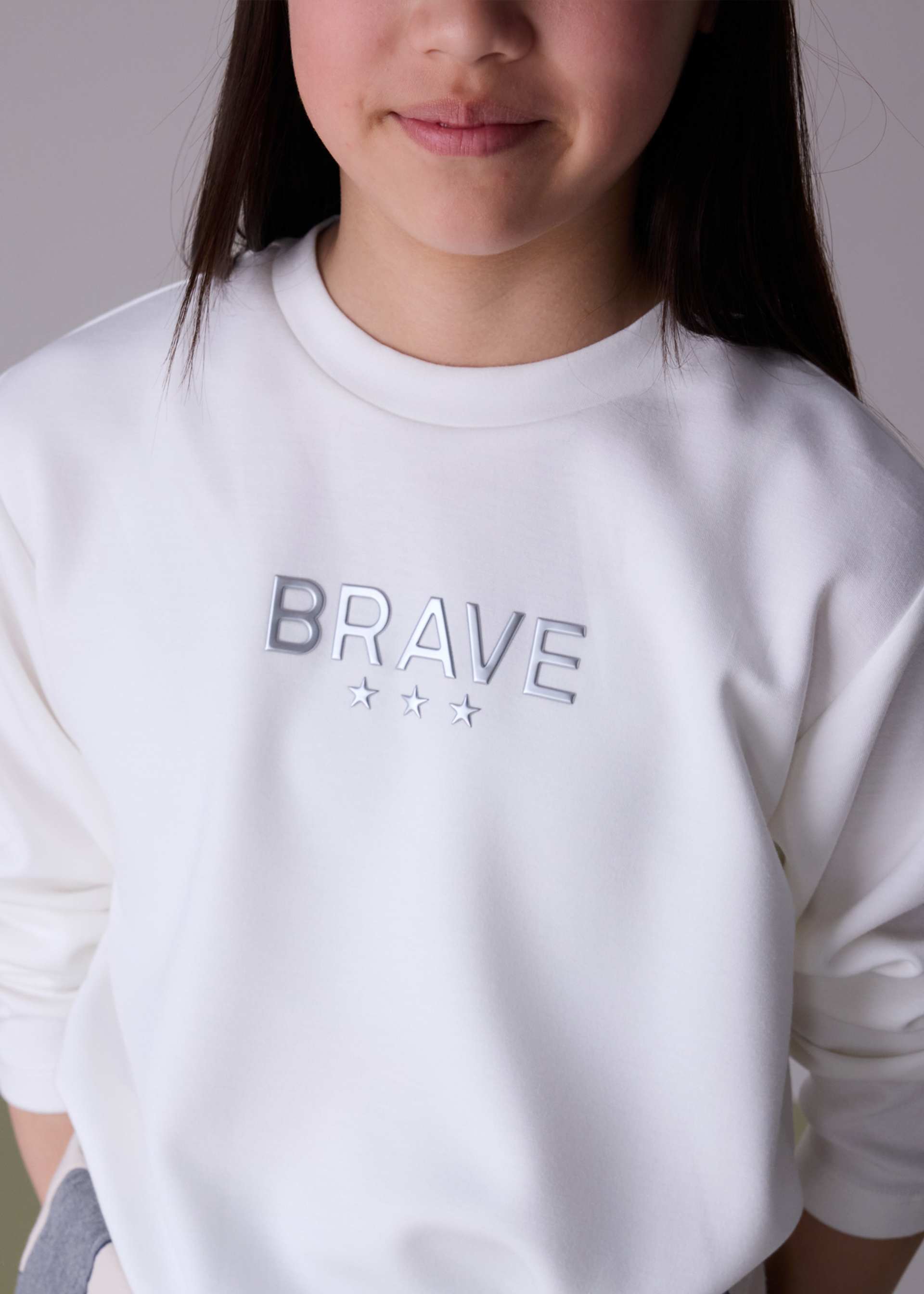 Sweatshirt brave Teenager Mädchen